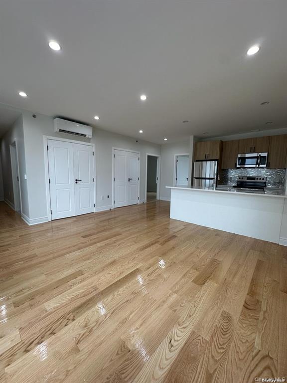 101-07 91 St – For Rent photo 6