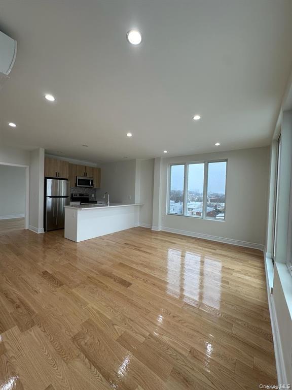 101-07 91 St – For Rent photo 5
