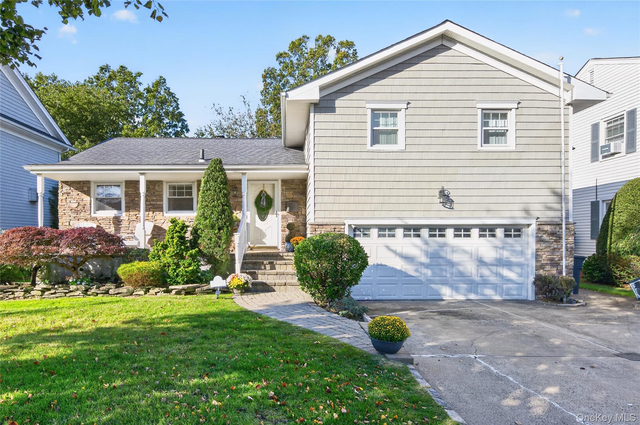 214 Wetherill Road – For Sale photo 2