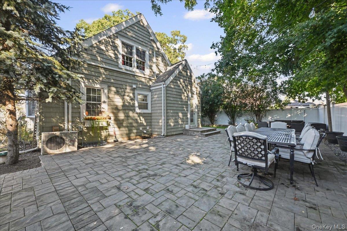 76 Powell Place – For Sale photo 27