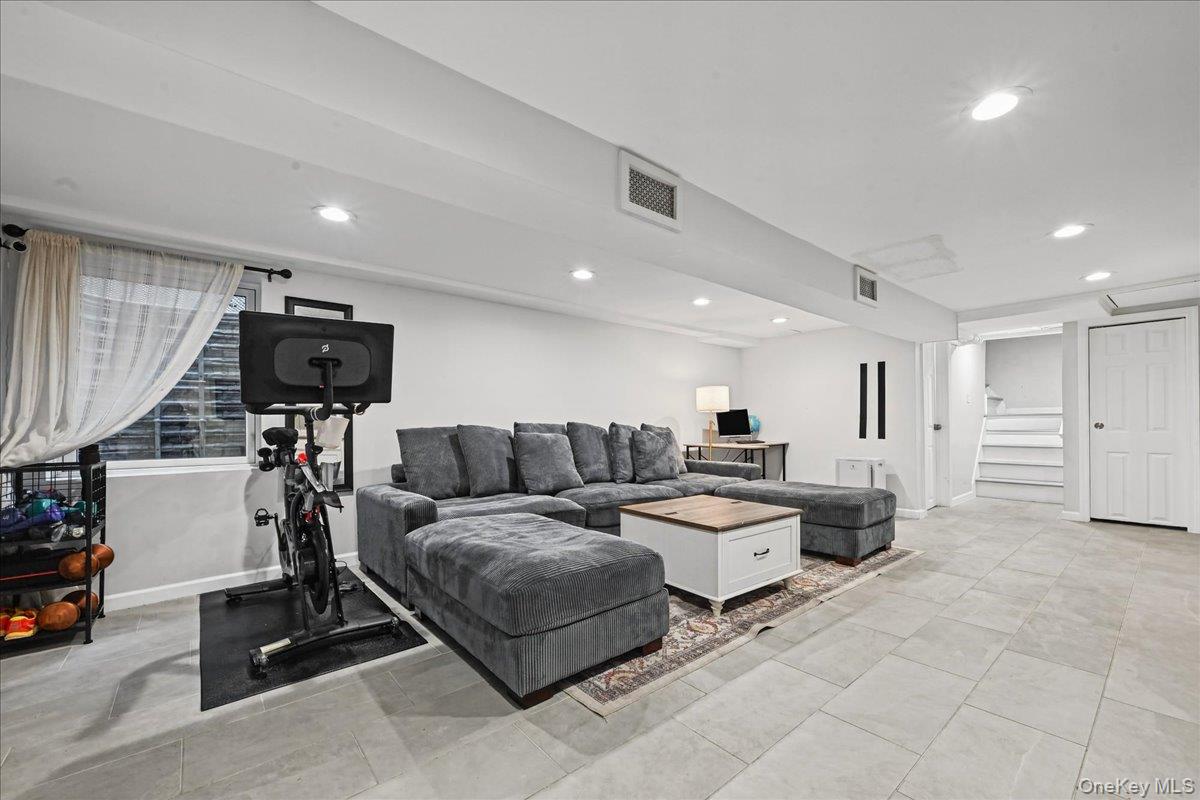 76 Powell Place – For Sale photo 22