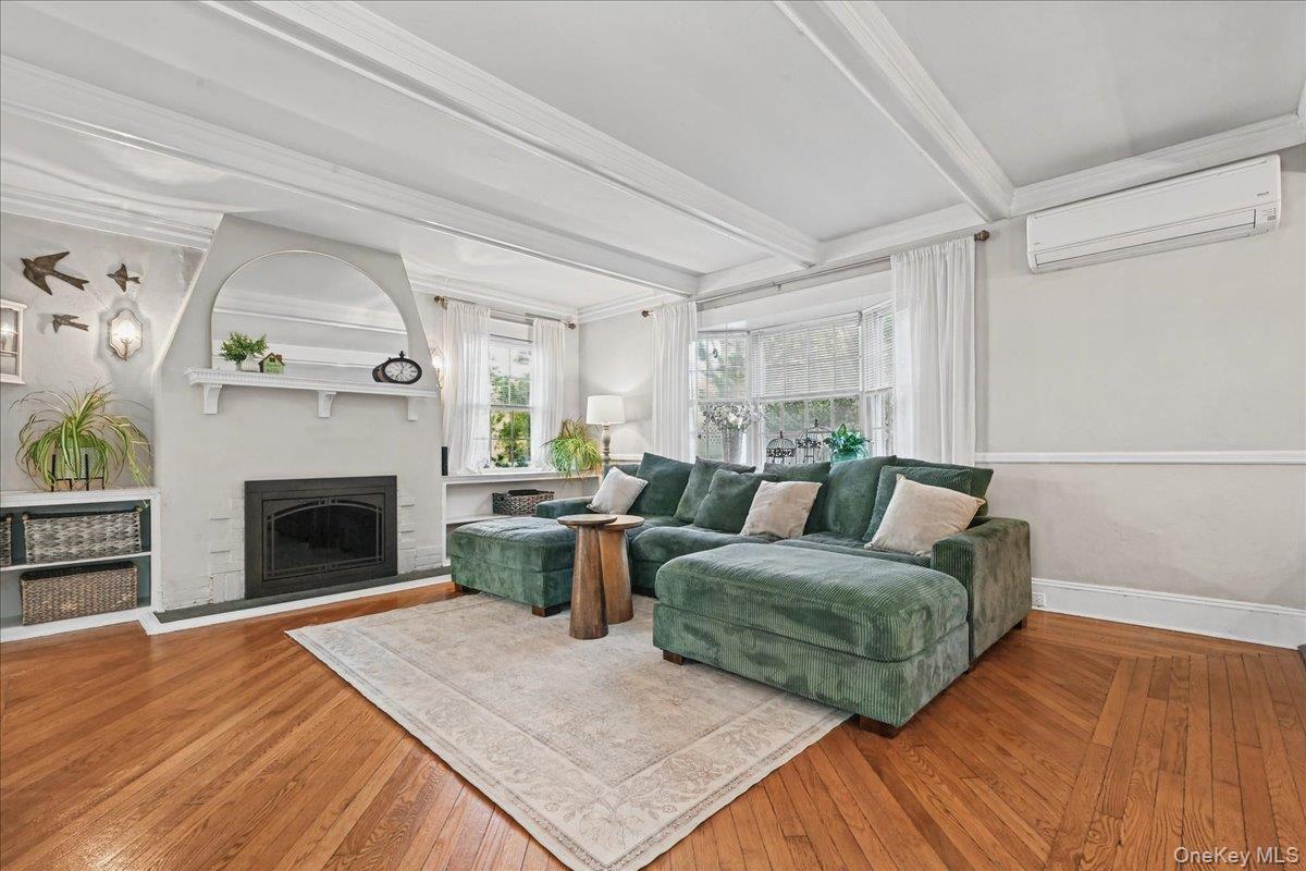76 Powell Place – For Sale photo 5
