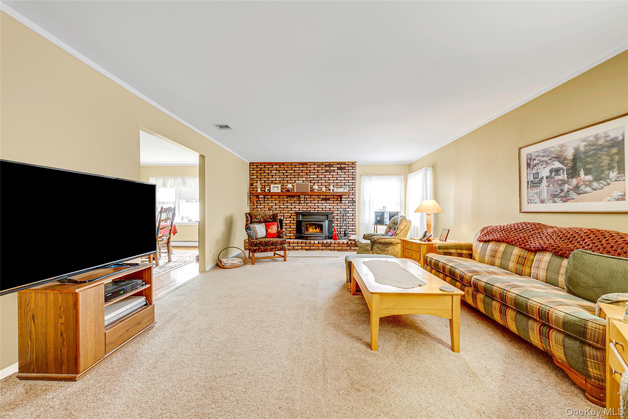 12 Twisting Drive – For Sale photo 18