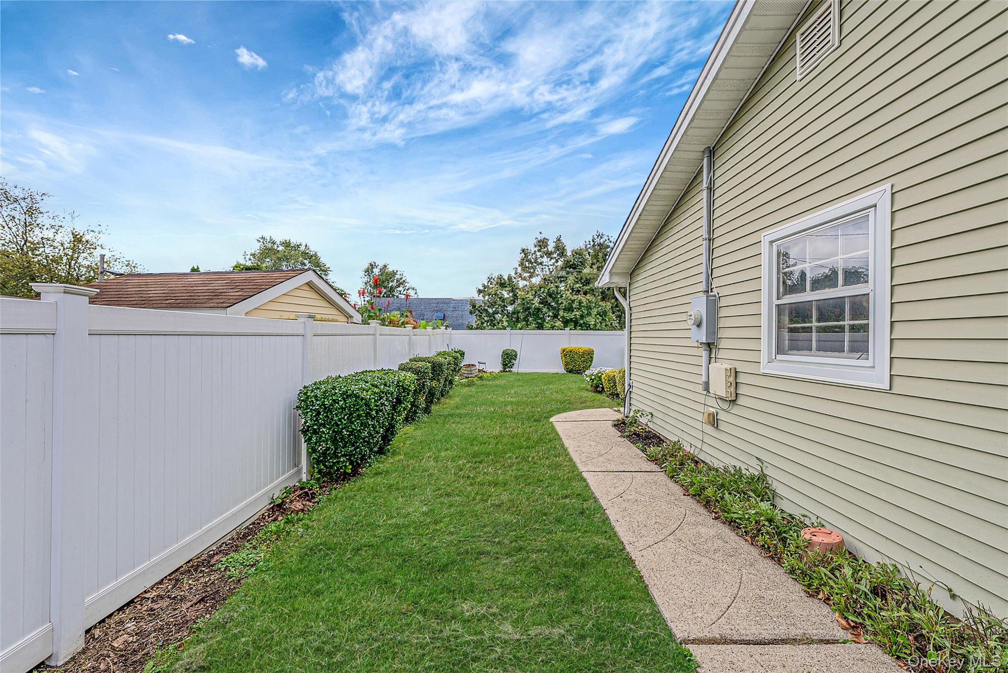 12 Twisting Drive – For Sale photo 10