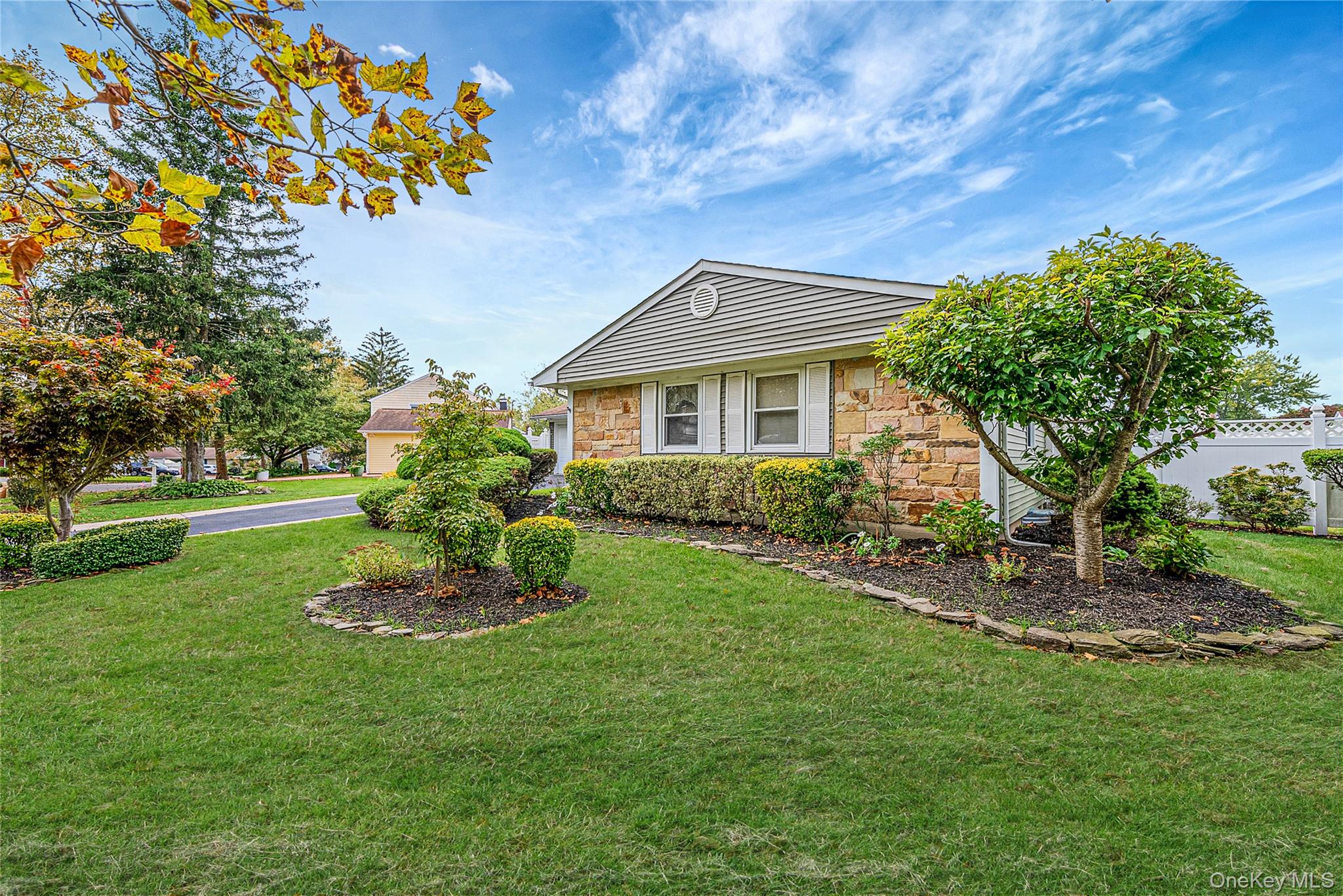 12 Twisting Drive – For Sale photo 3