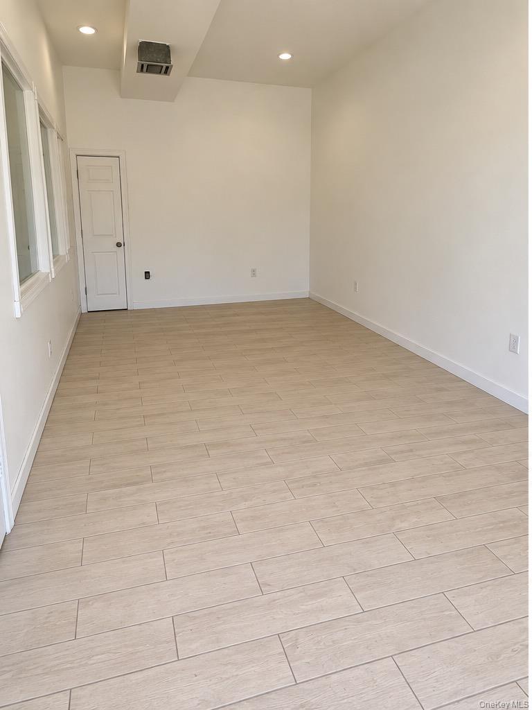 246-03 Jericho Turnpike – For Rent