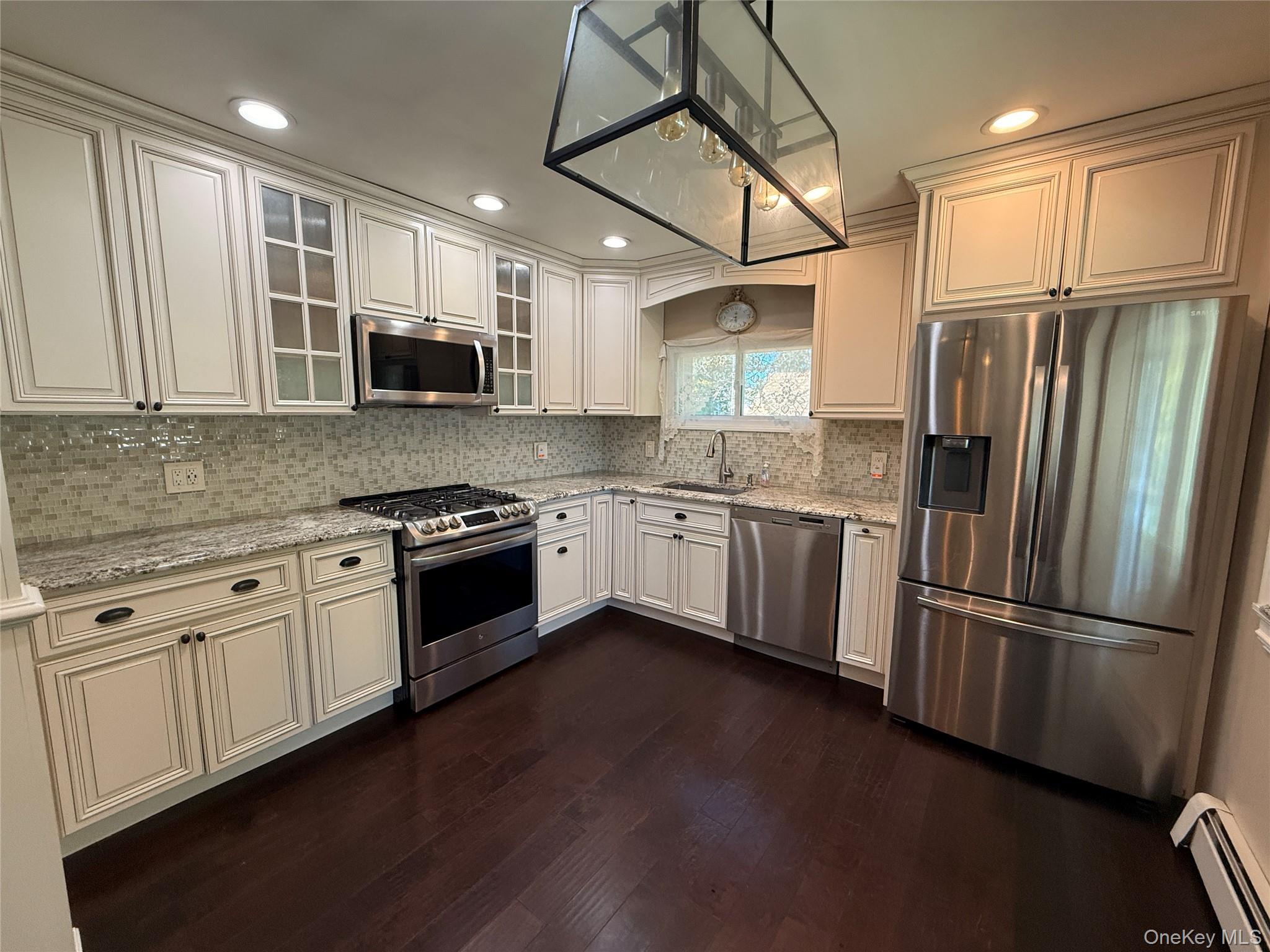 412 2nd Street – For Rent photo 23