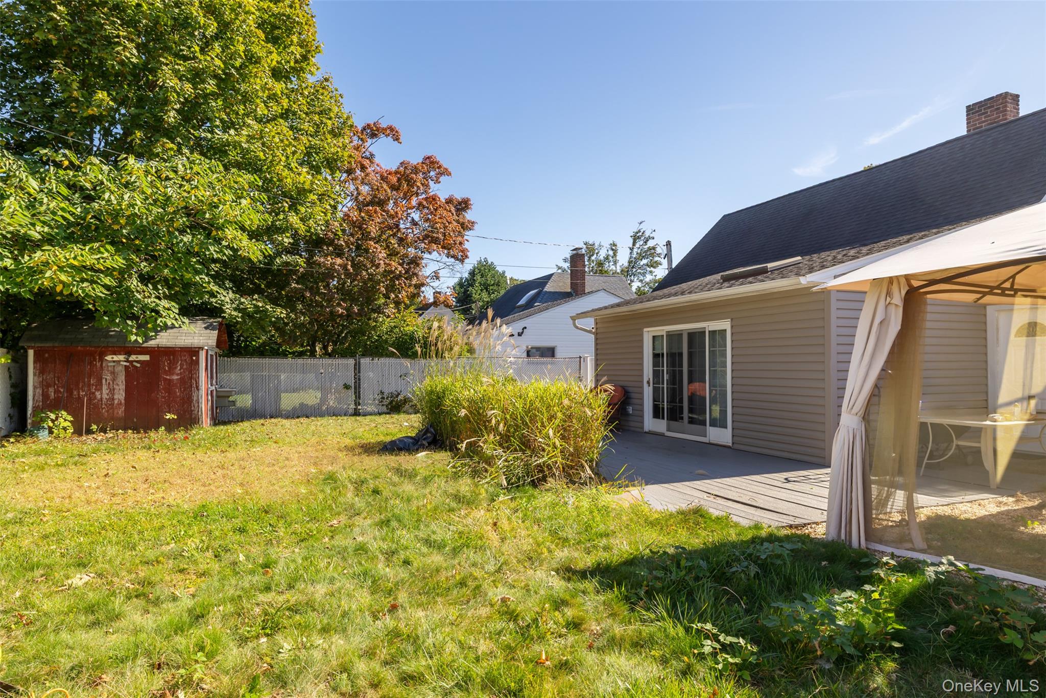 141 Horn Lane – For Sale photo 21