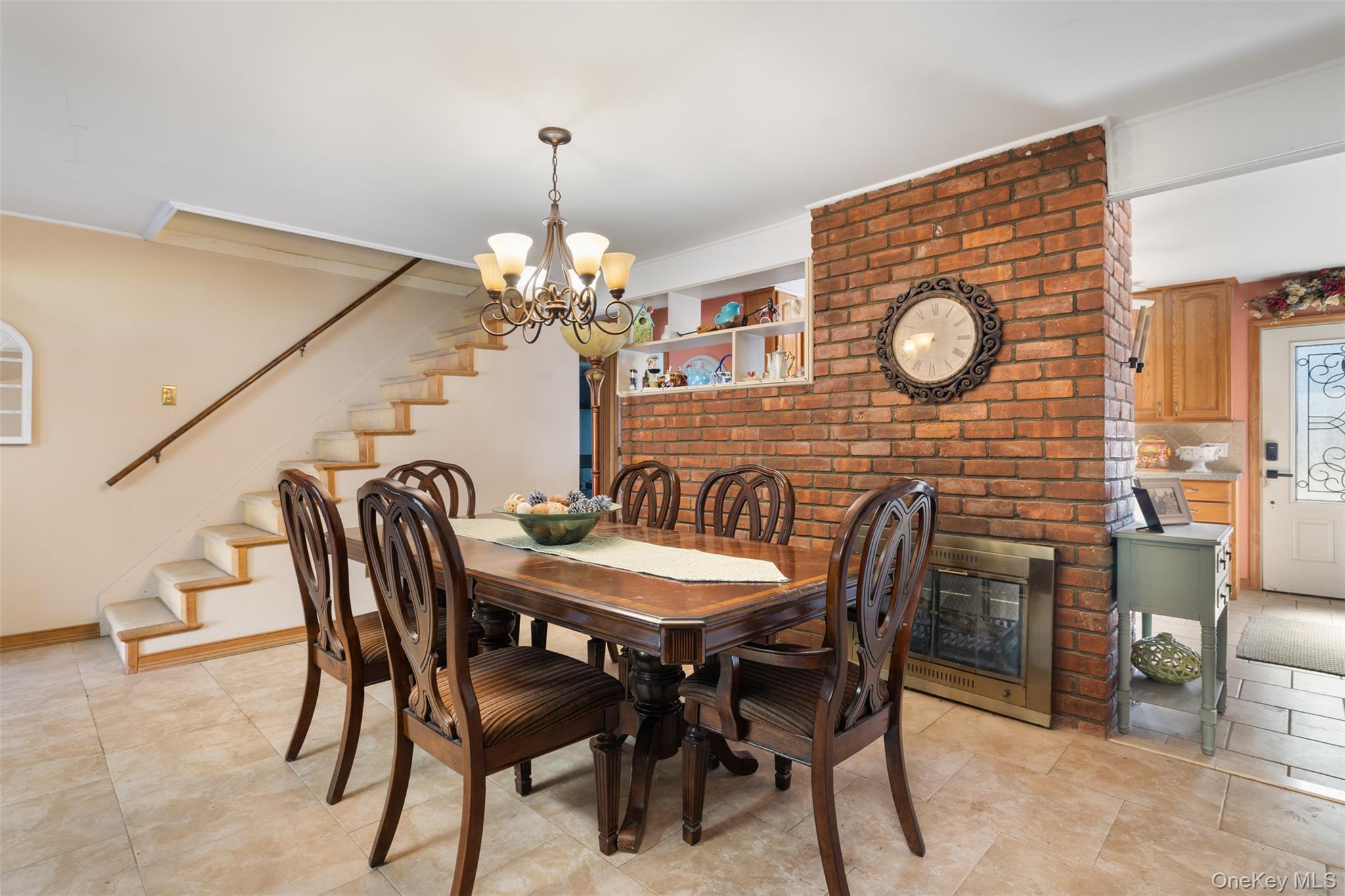 141 Horn Lane – For Sale photo 6