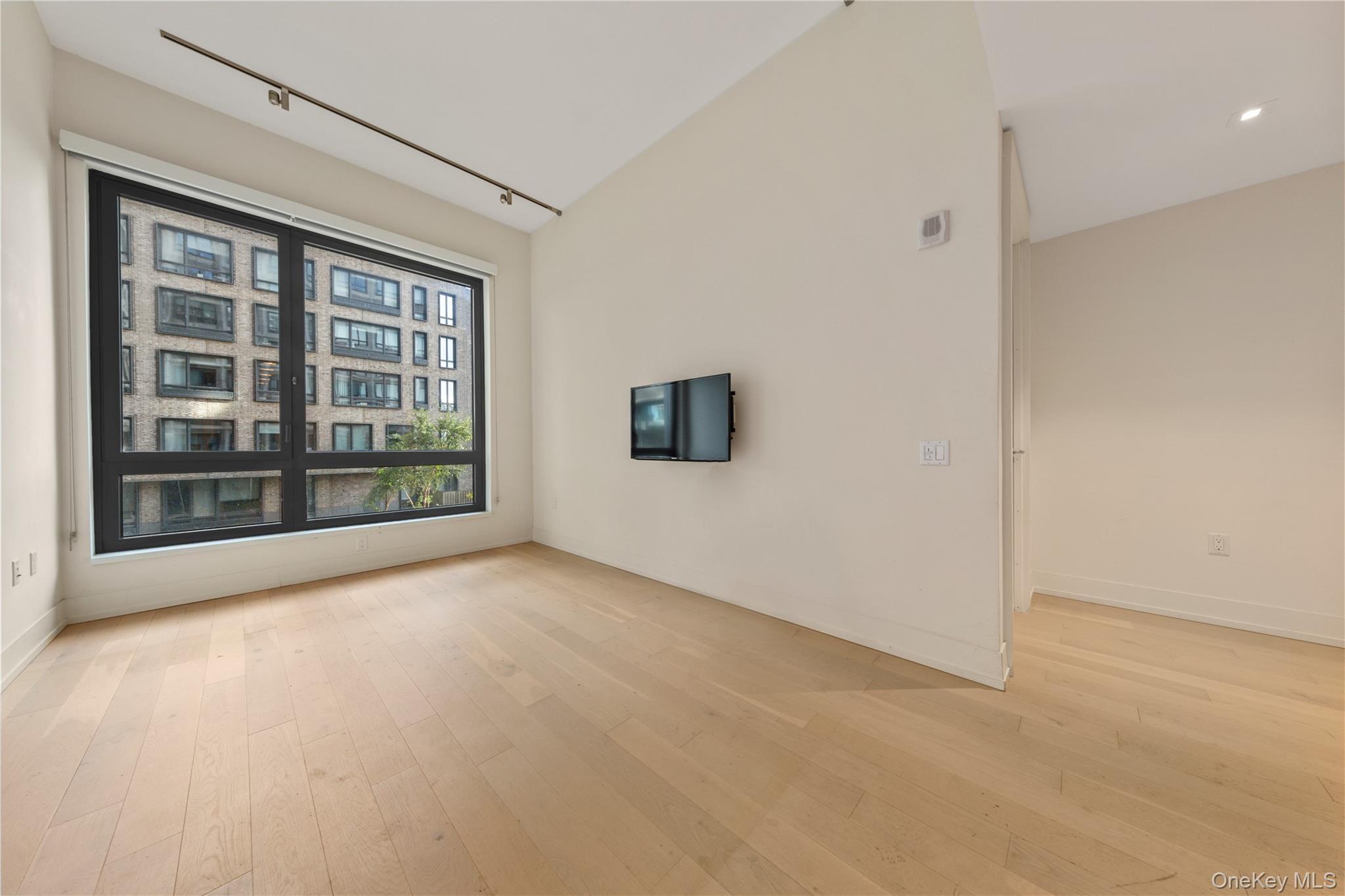 550 Vanderbilt Avenue, Unit 205 photo 3