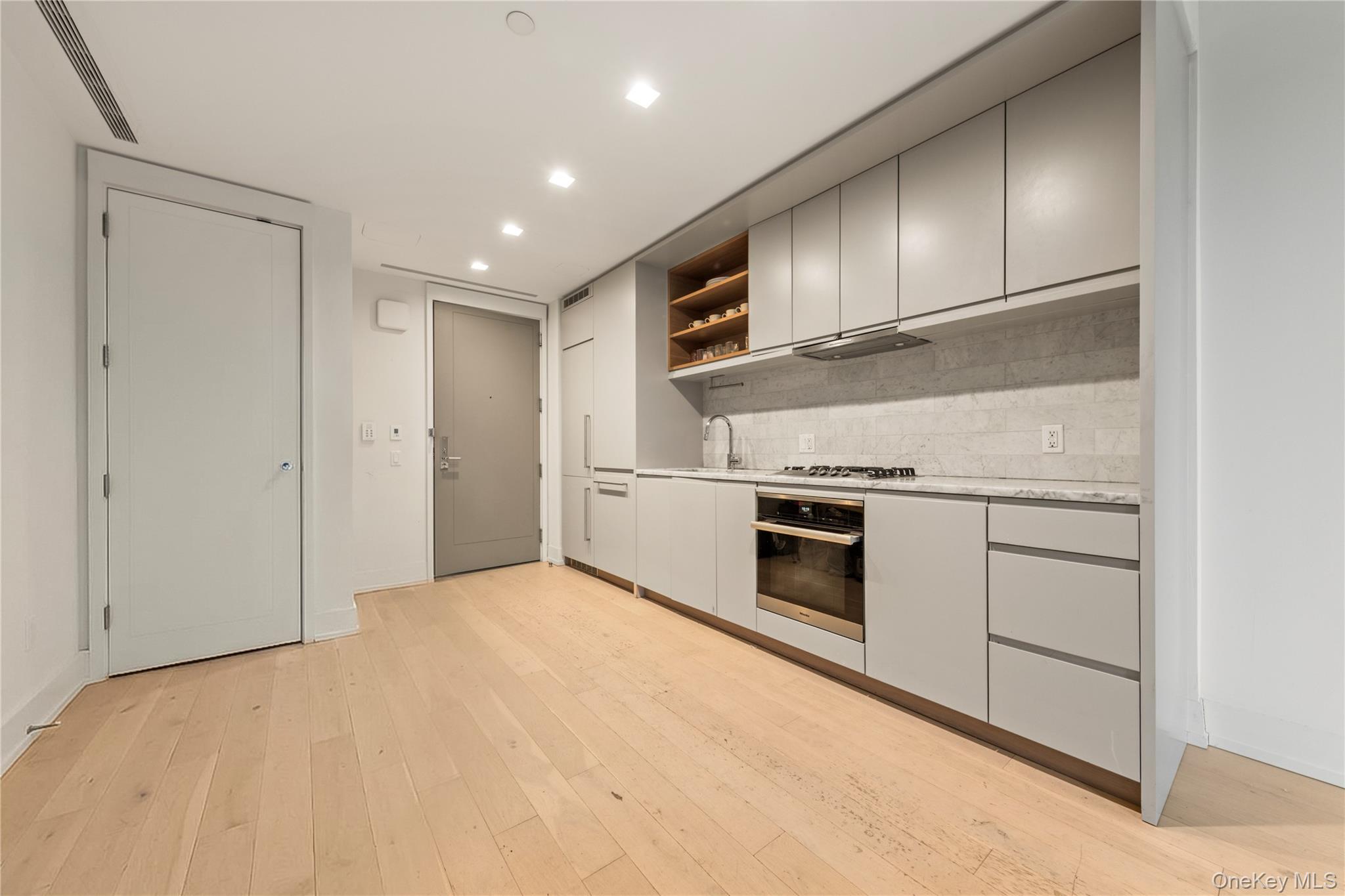550 Vanderbilt Avenue, Unit 205 photo 5