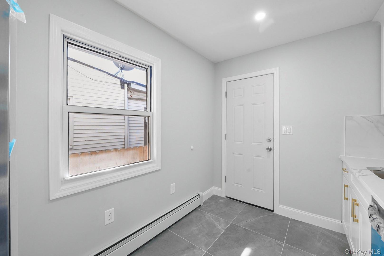 11912 143rd Street – For Sale photo 3