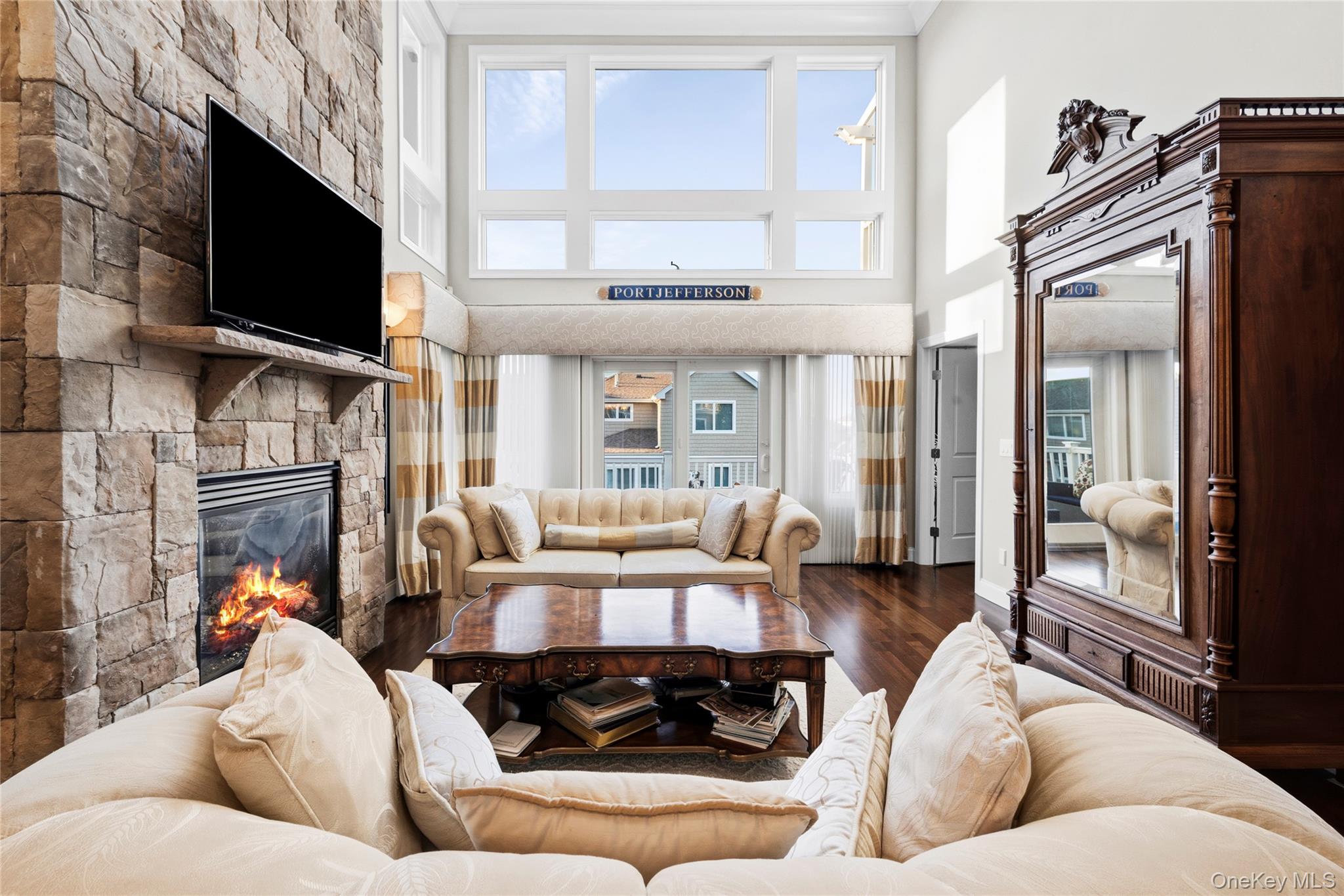 11 Theresa Lane – For Sale photo 10