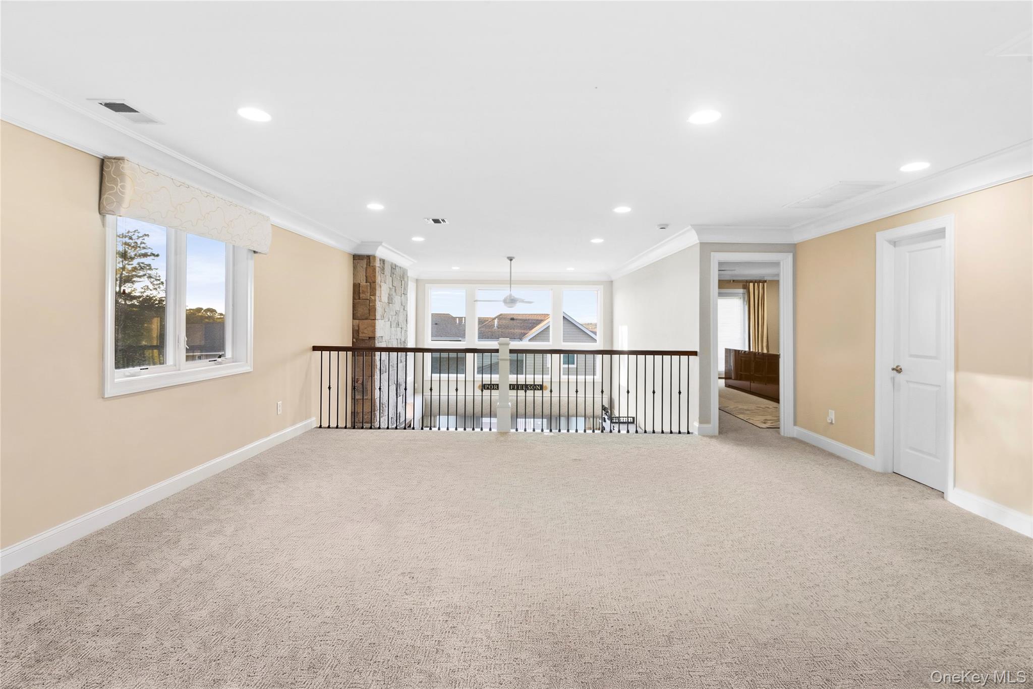 11 Theresa Lane – For Sale photo 15