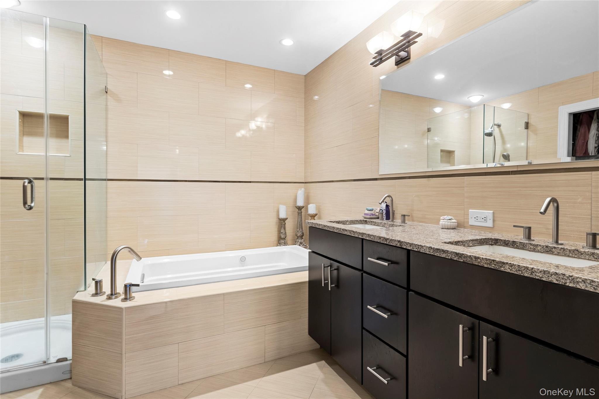 11 Theresa Lane – For Sale photo 14