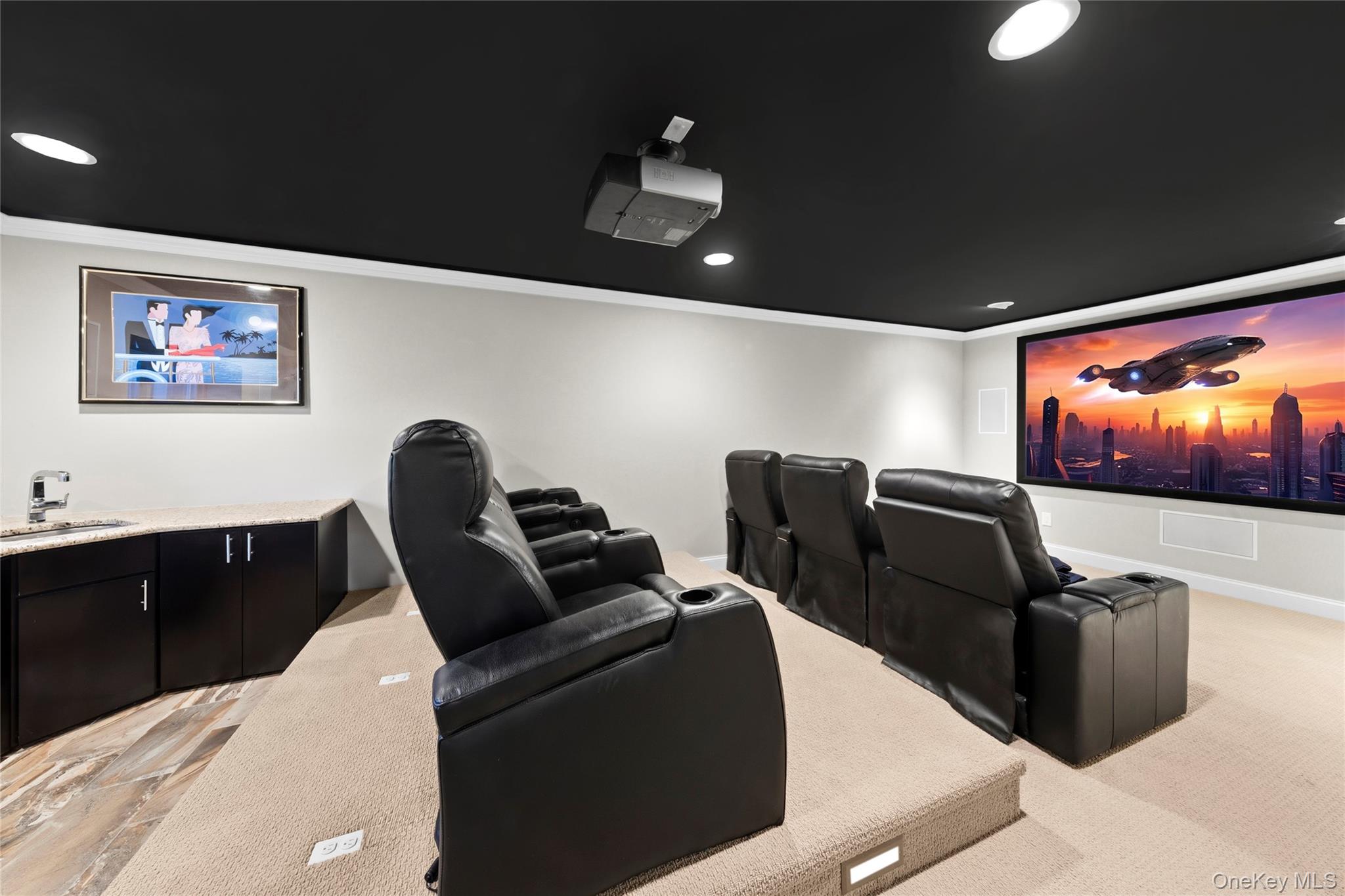11 Theresa Lane – For Sale photo 19