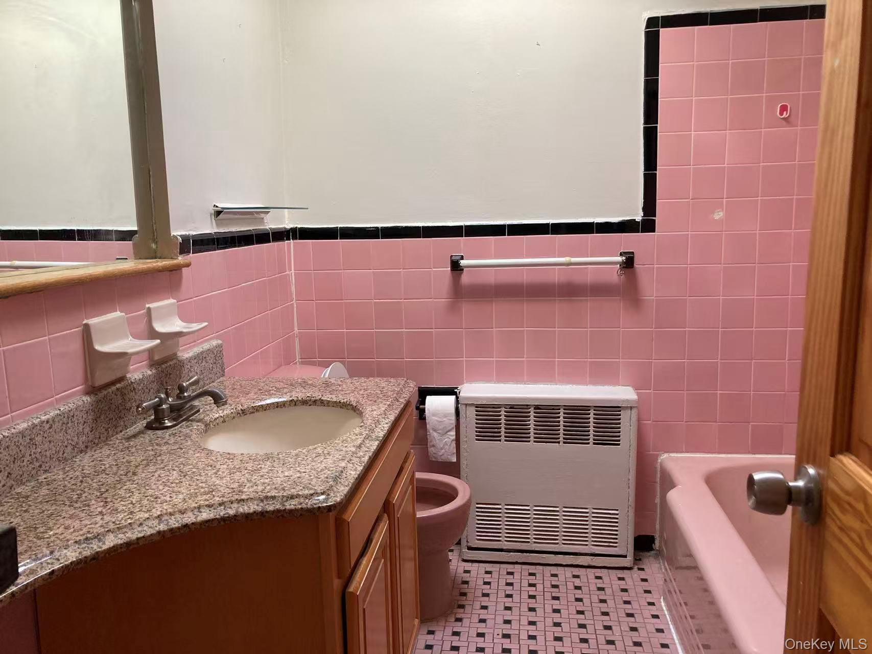 20-28 Utopia Parkway – For Rent photo 3