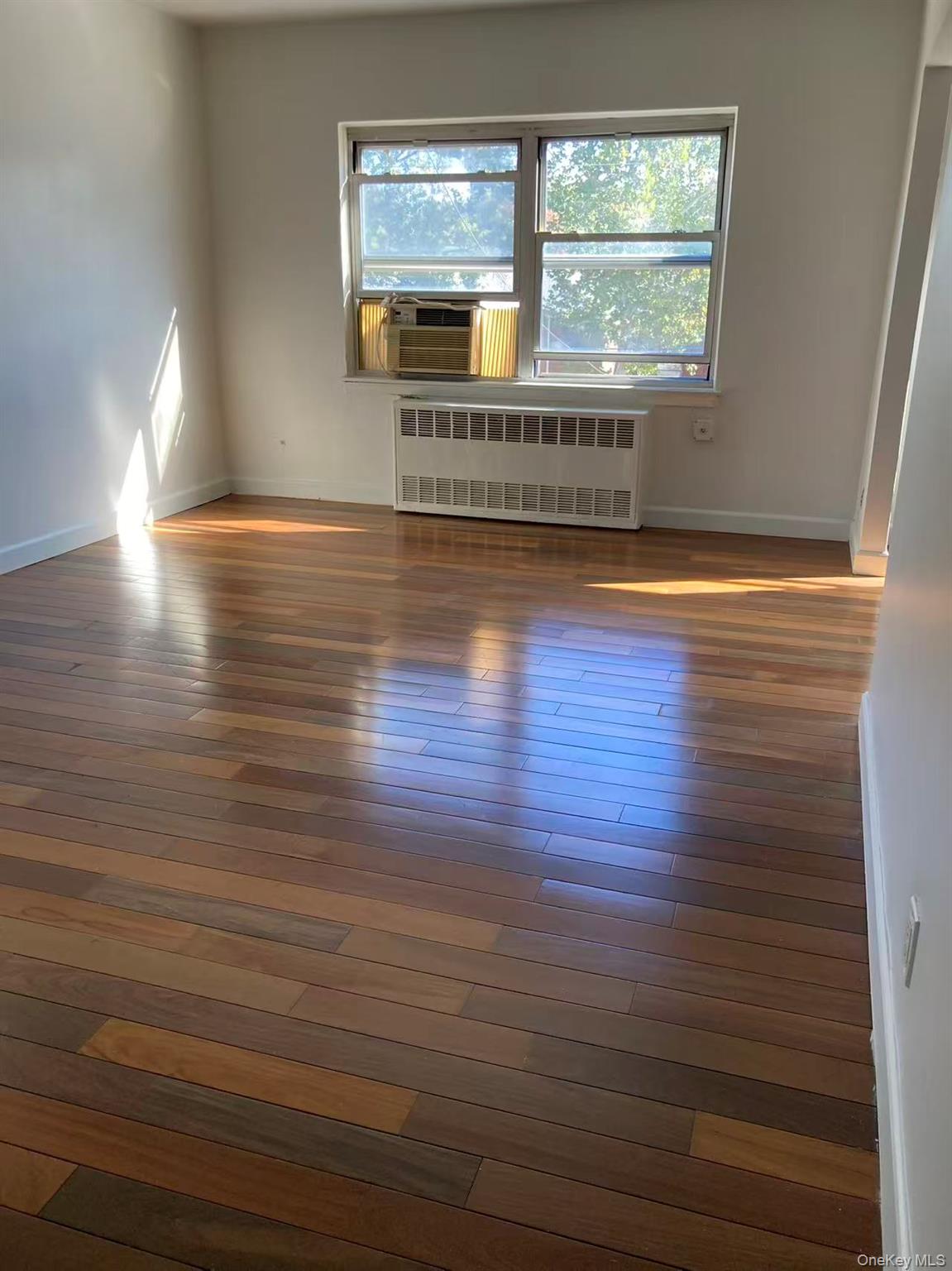 20-28 Utopia Parkway – For Rent photo 8