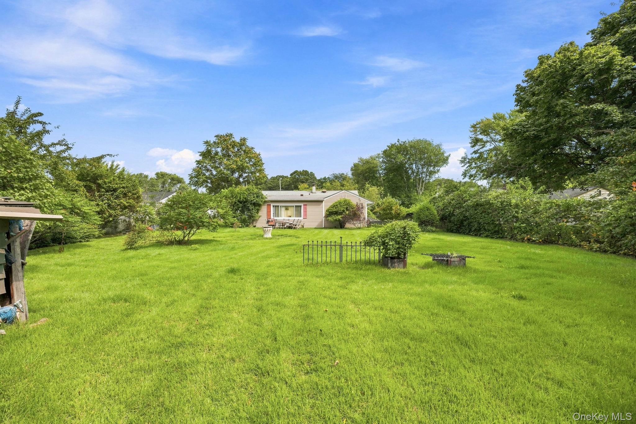 1058 Bay Shore Avenue – For Sale photo 3