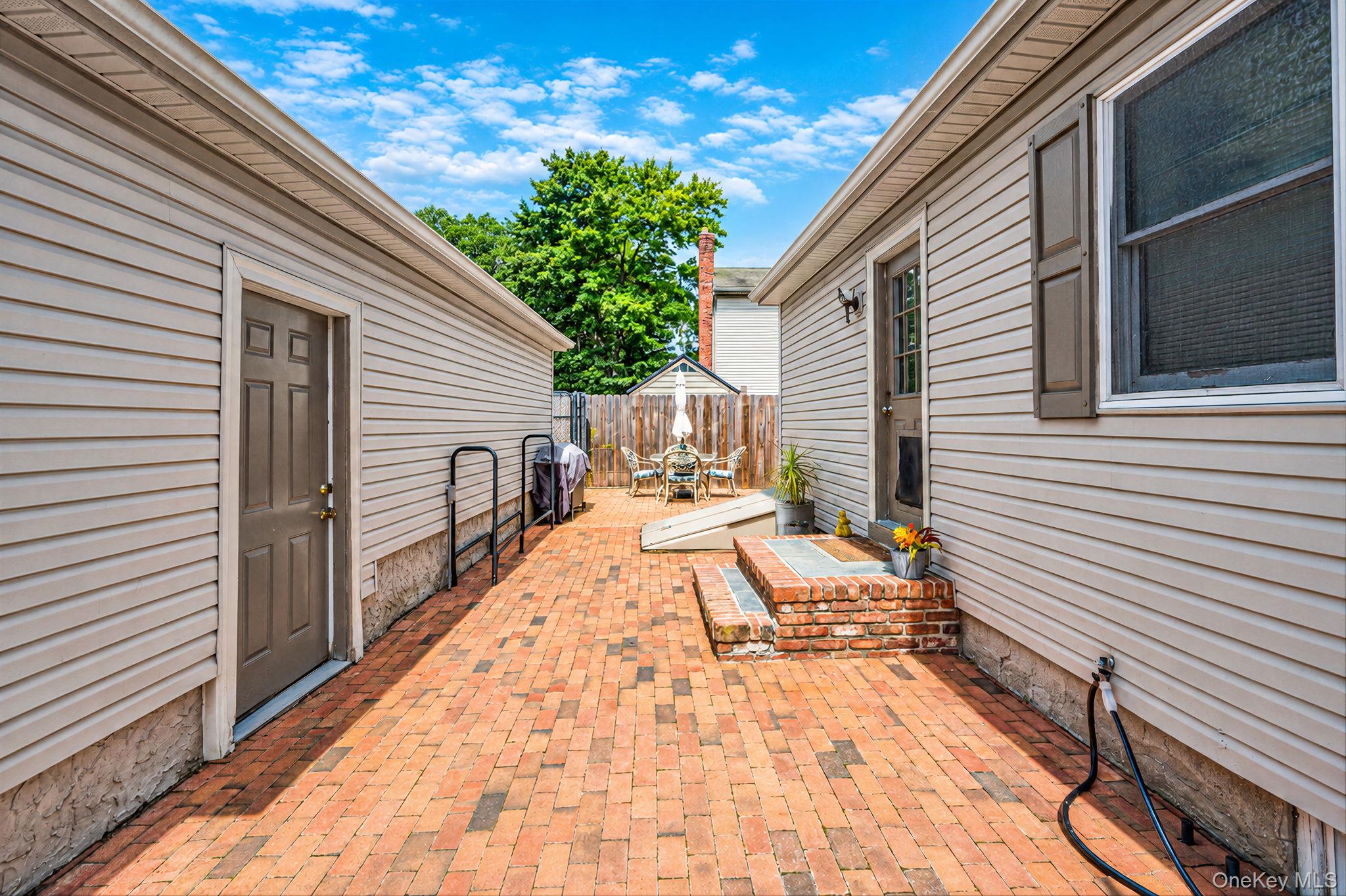 37 Florence Avenue – For Sale photo 30