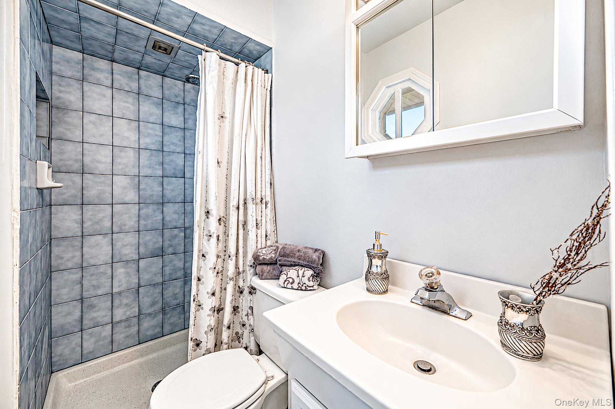 37 Florence Avenue – For Sale photo 16