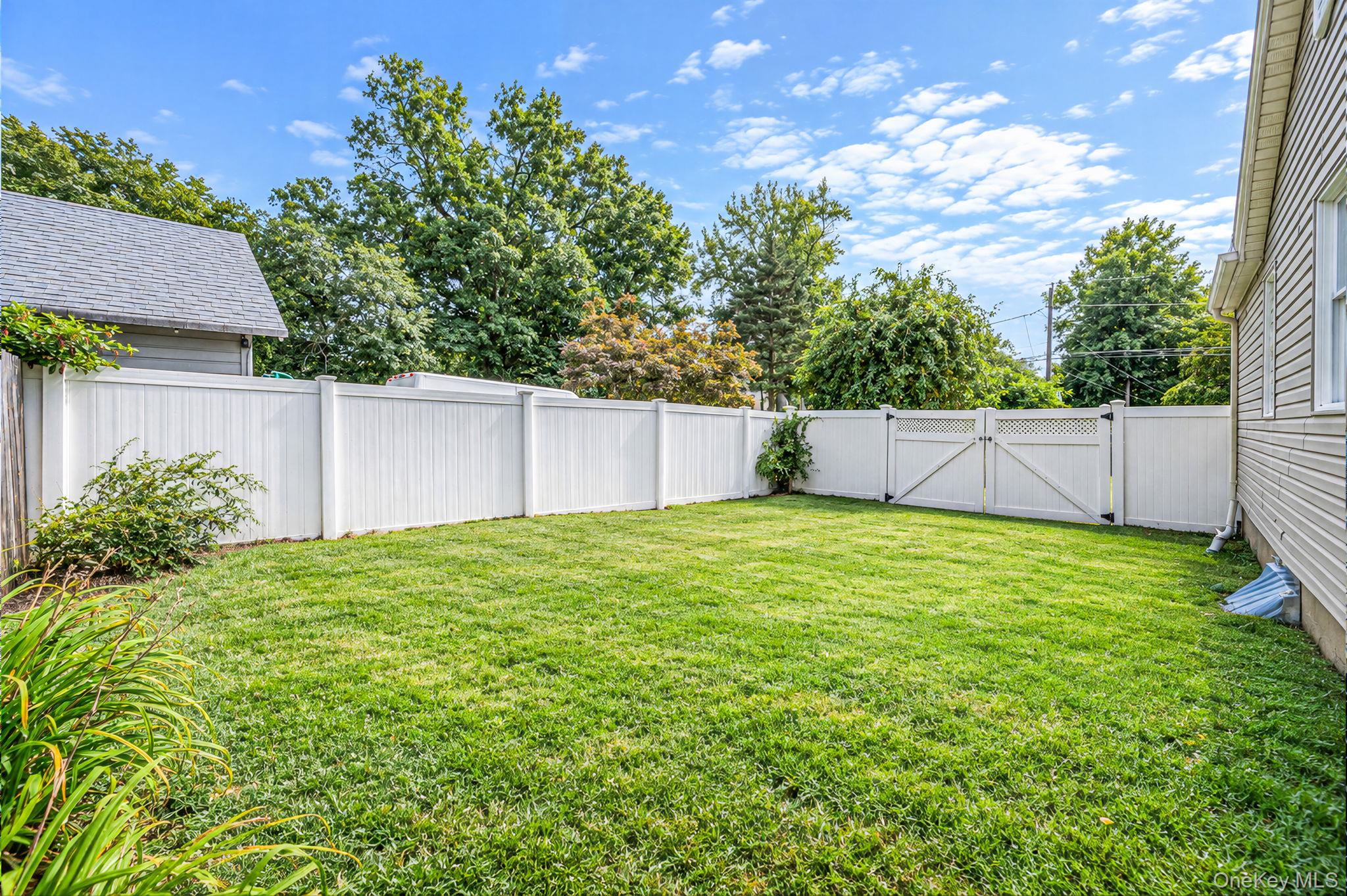 37 Florence Avenue – For Sale photo 28