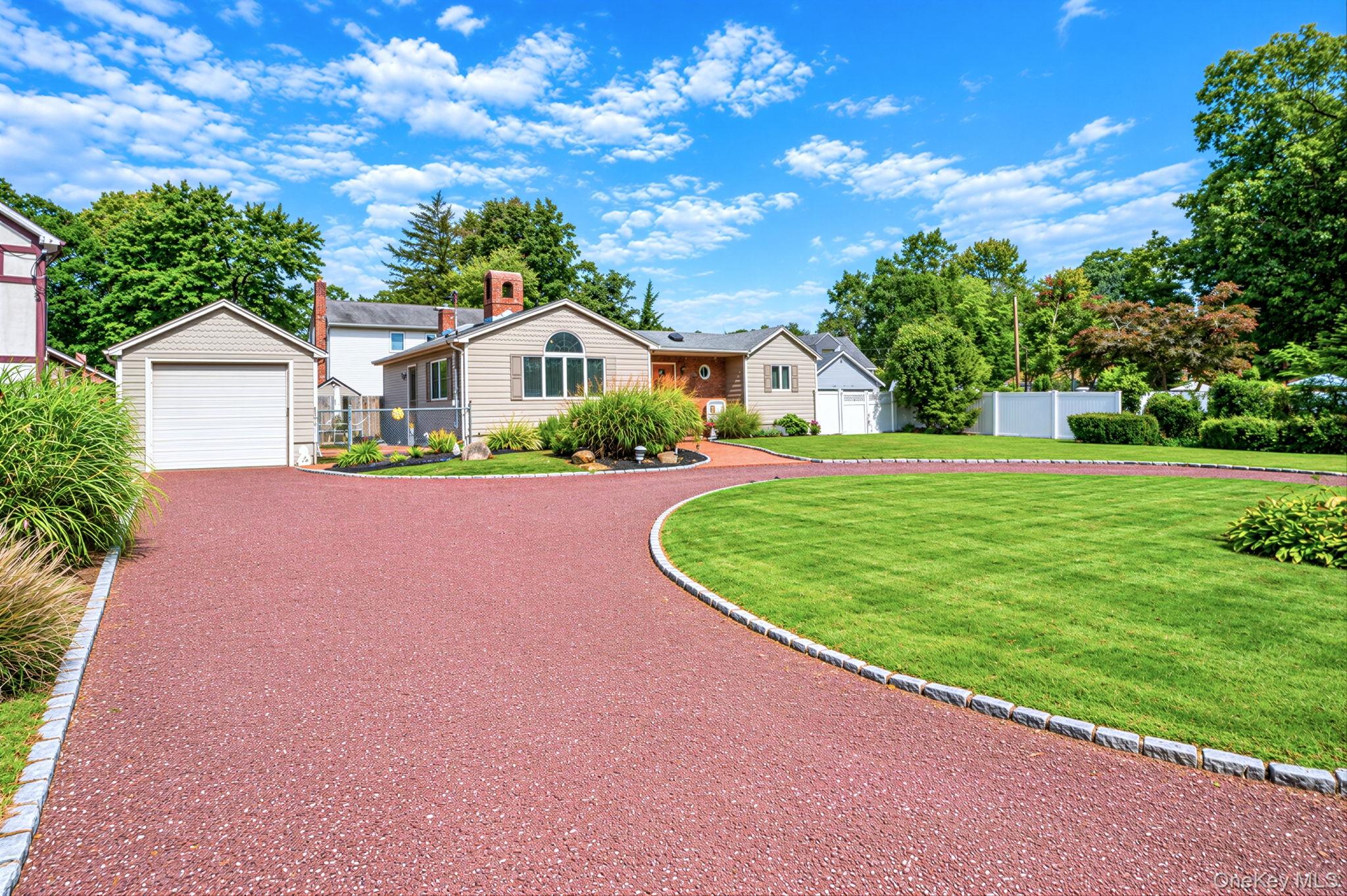 37 Florence Avenue – For Sale