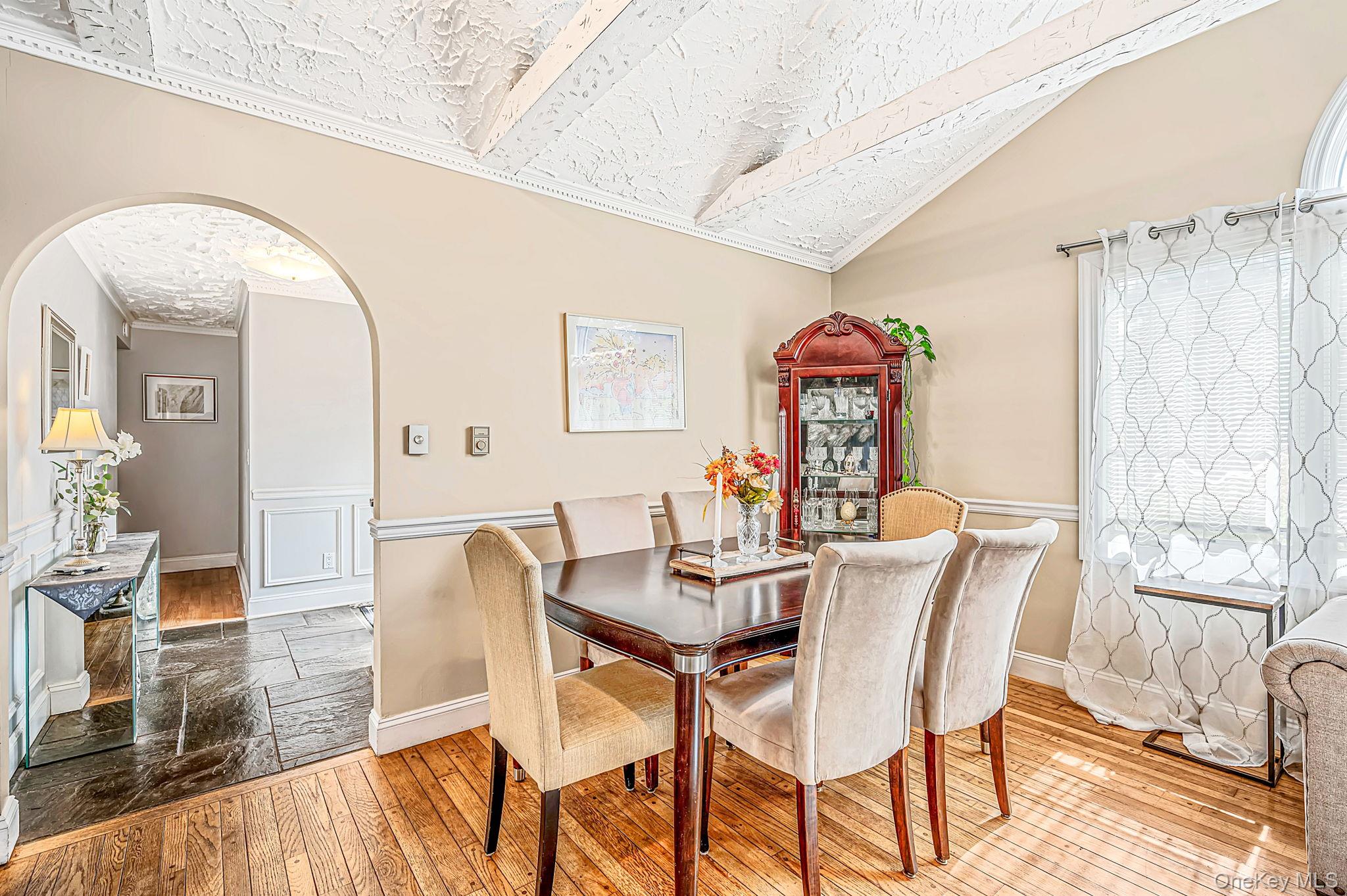 37 Florence Avenue – For Sale photo 8