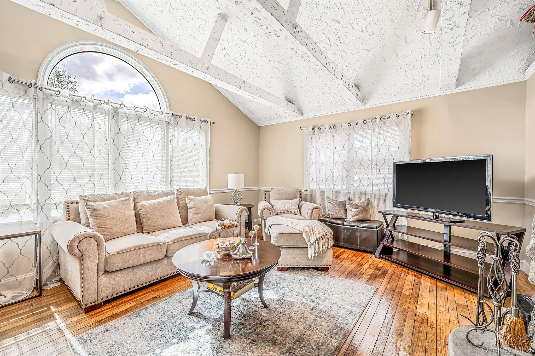 37 Florence Avenue – For Sale photo 7