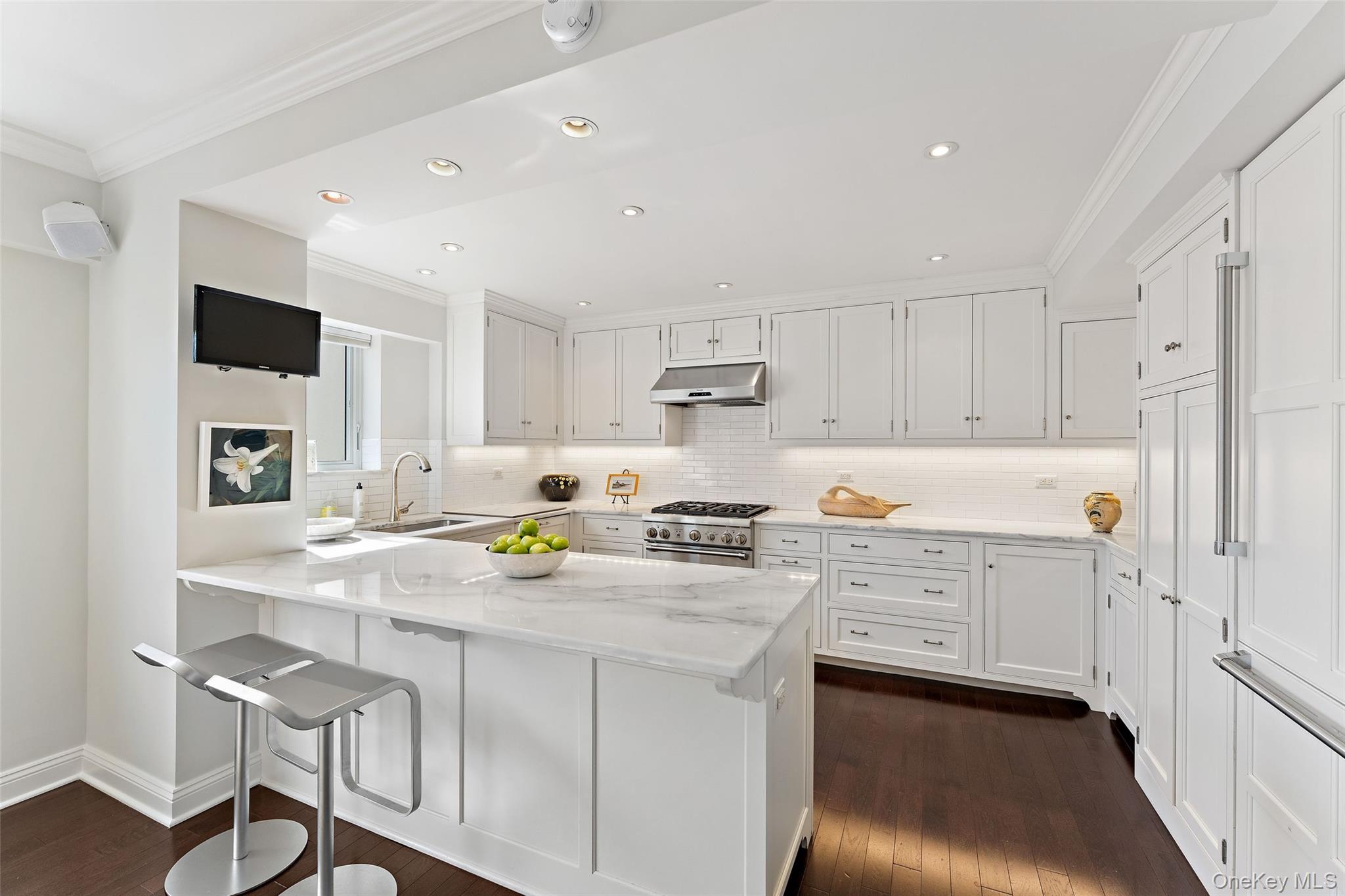 2 Stoneleigh Plaza, Unit 6I photo 7