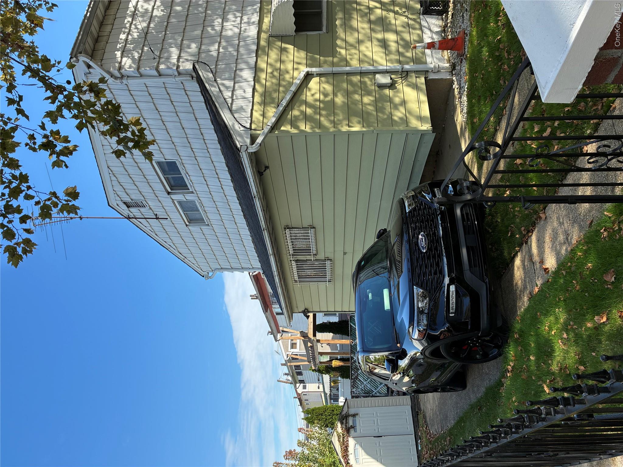 17503 109th Avenue – For Sale photo 3