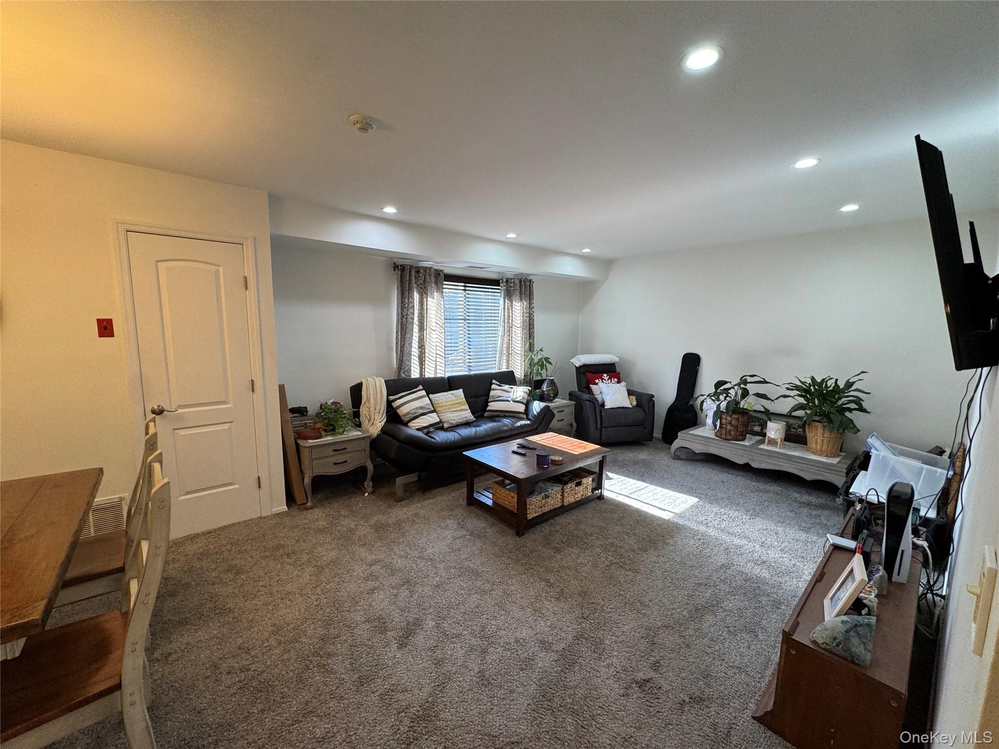 186 Lake Point Circle cir, Unit 186 photo 17