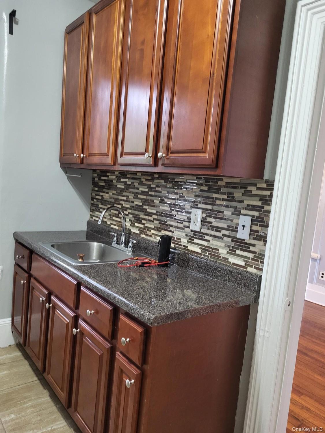 145 S 4th Avenue, Unit 8 photo 9