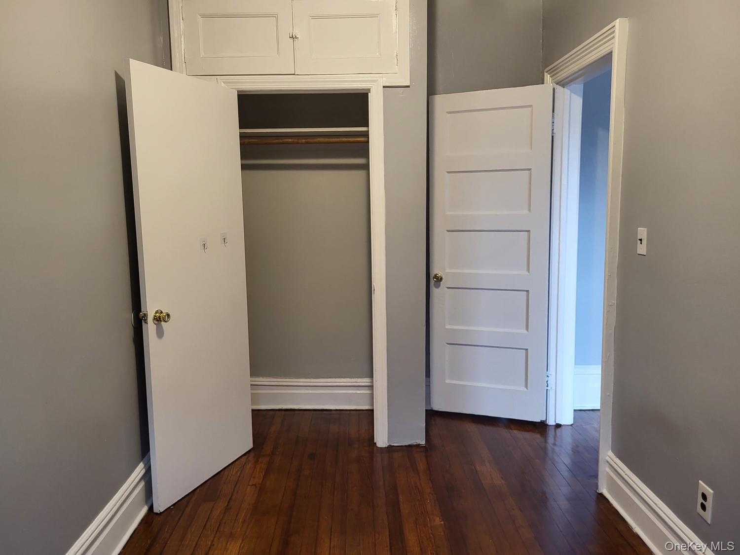 145 S 4th Avenue, Unit 8 photo 4