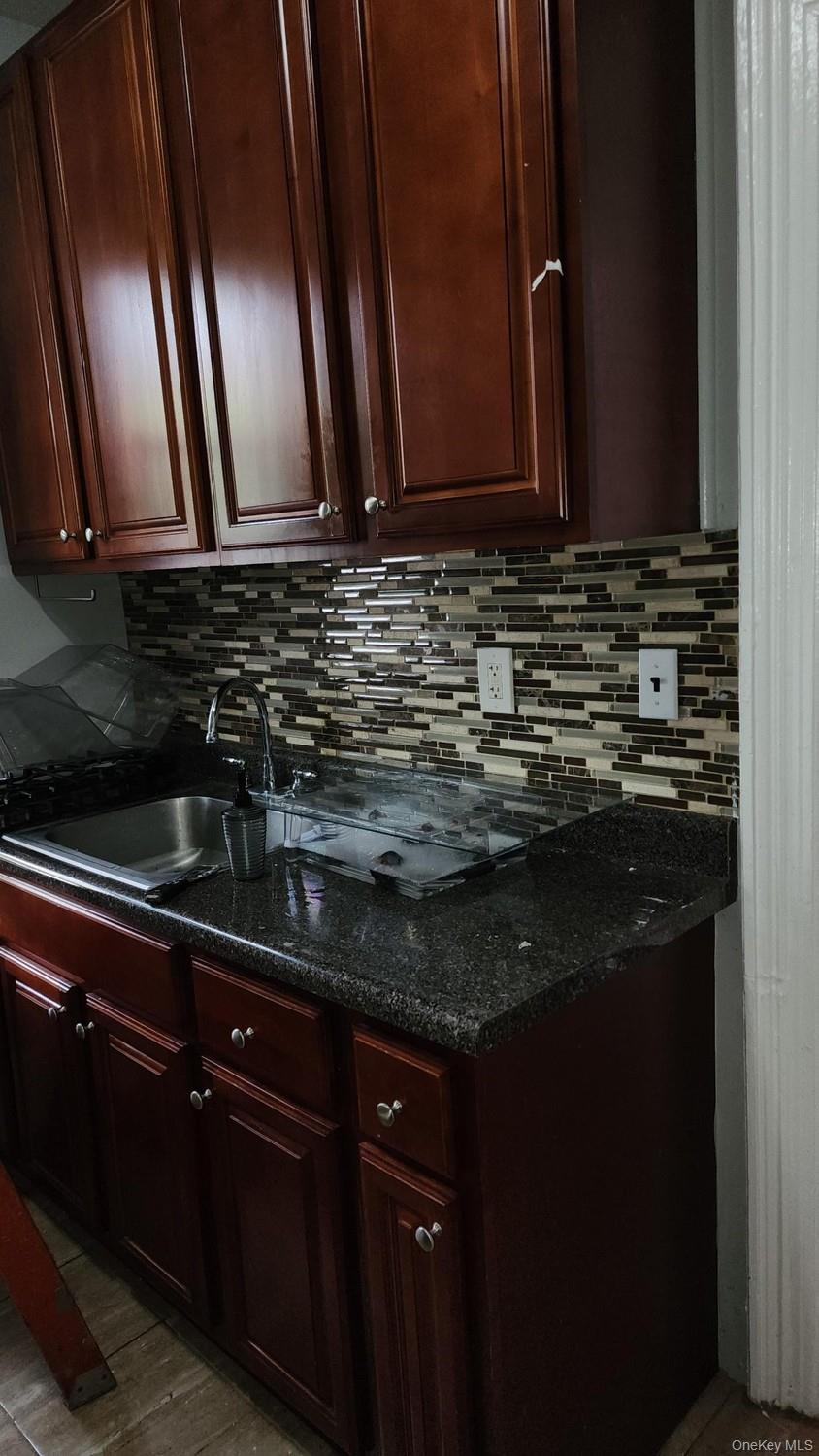 145 S 4th Avenue, Unit 8 photo 8