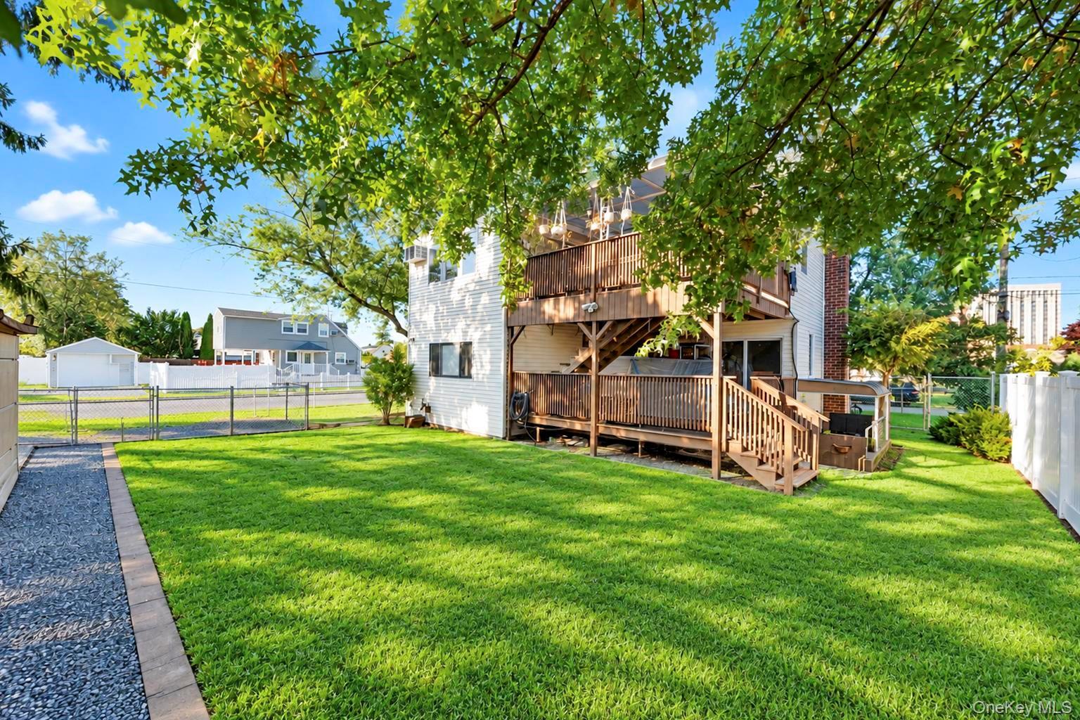 2176 6th Street – For Sale photo 11