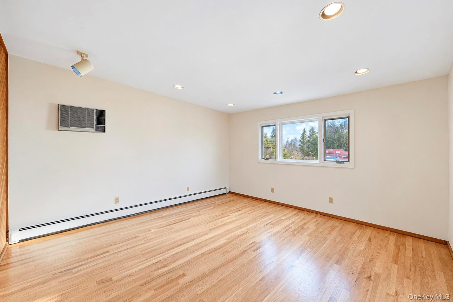 2176 6th Street – For Sale photo 22