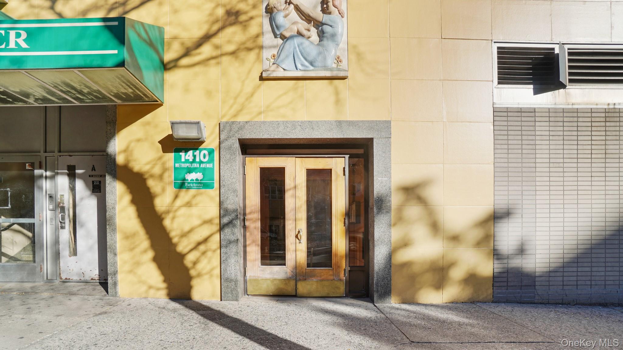 1410 Metropolitan Avenue, Unit 3I