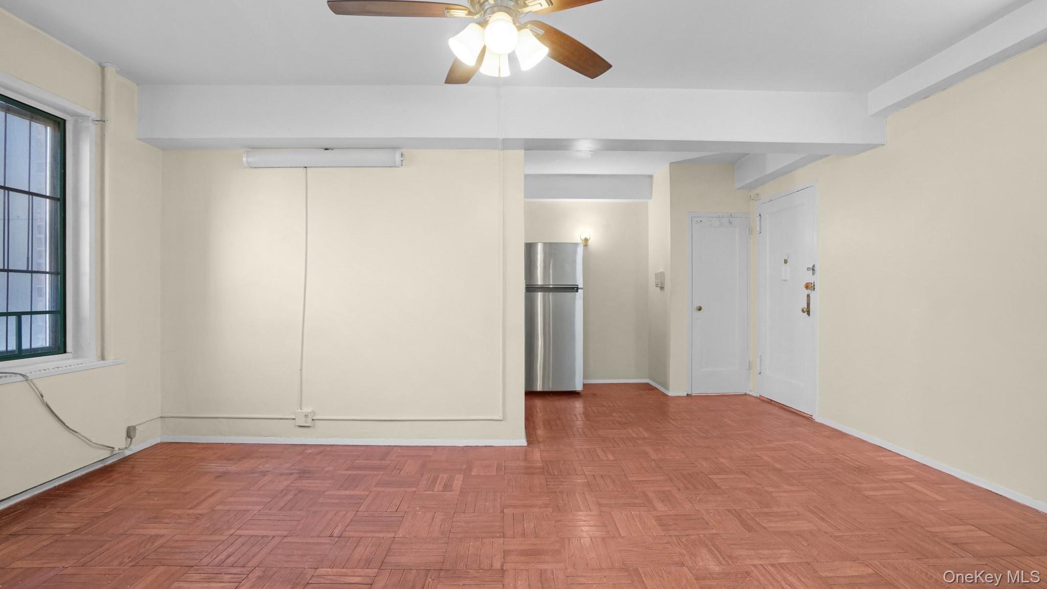 1410 Metropolitan Avenue, Unit 3I photo 6