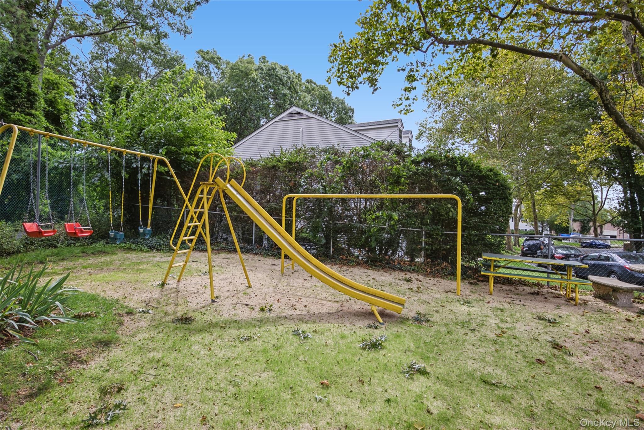 1206 Towne House Village – For Sale photo 35