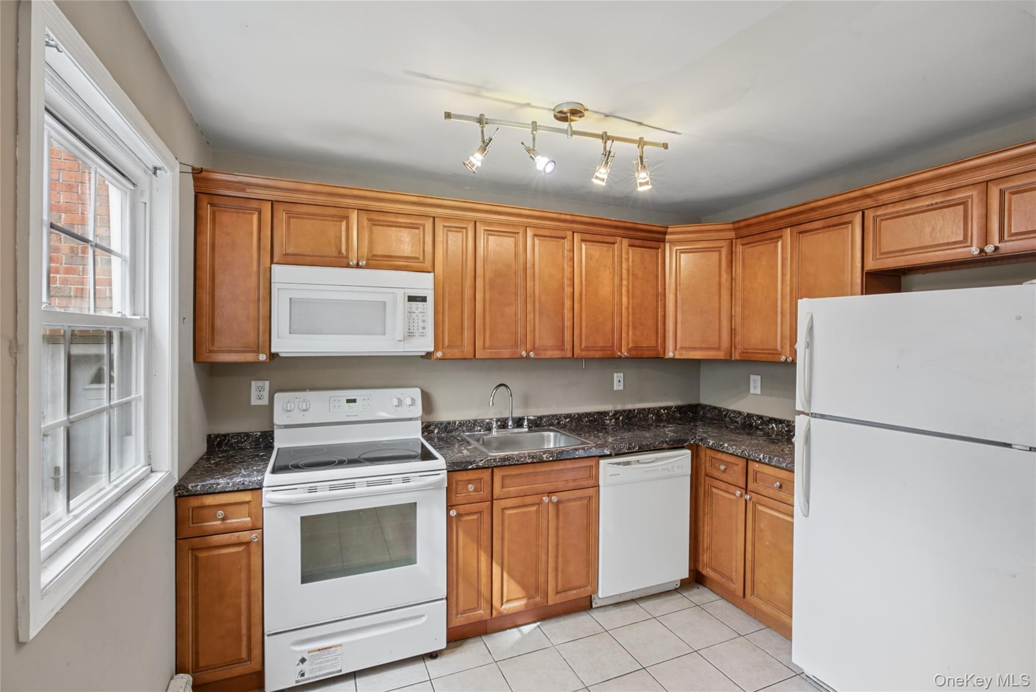 1206 Towne House Village – For Sale photo 10
