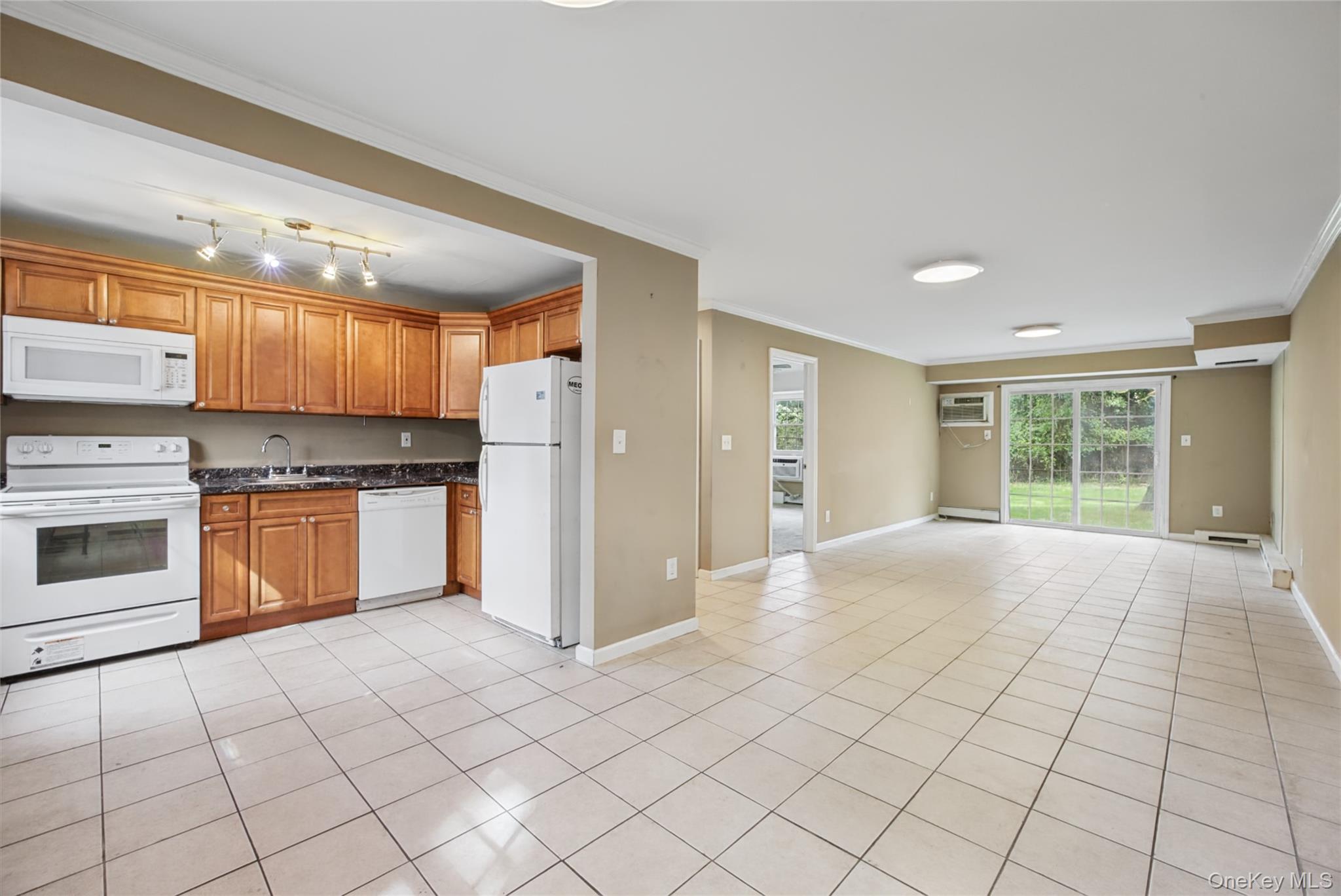 1206 Towne House Village – For Sale photo 8