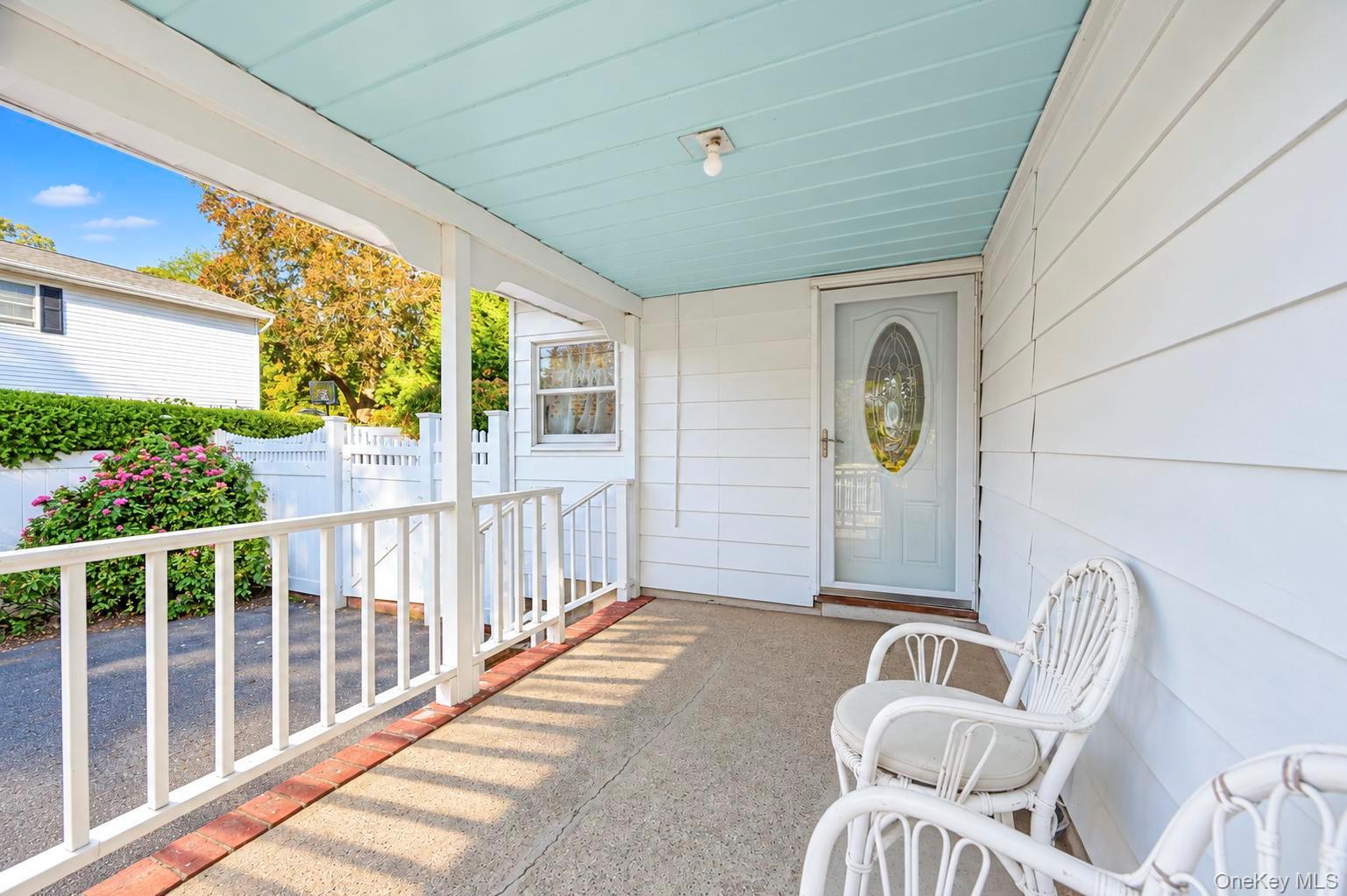 431 Blue Point Road – For Sale photo 11