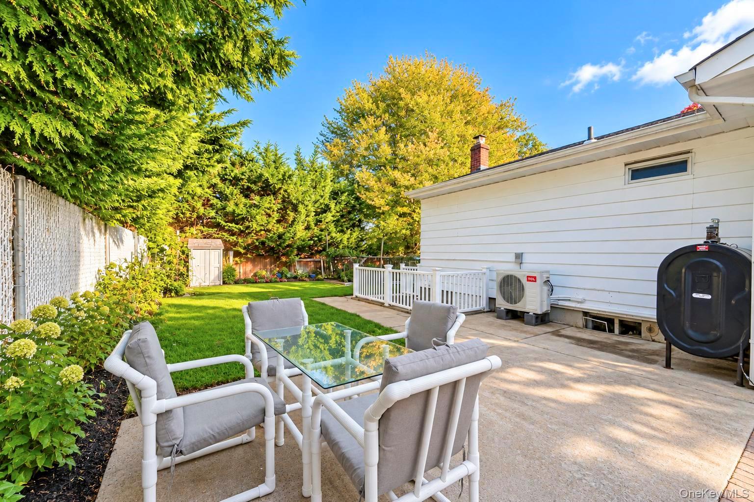 431 Blue Point Road – For Sale photo 13