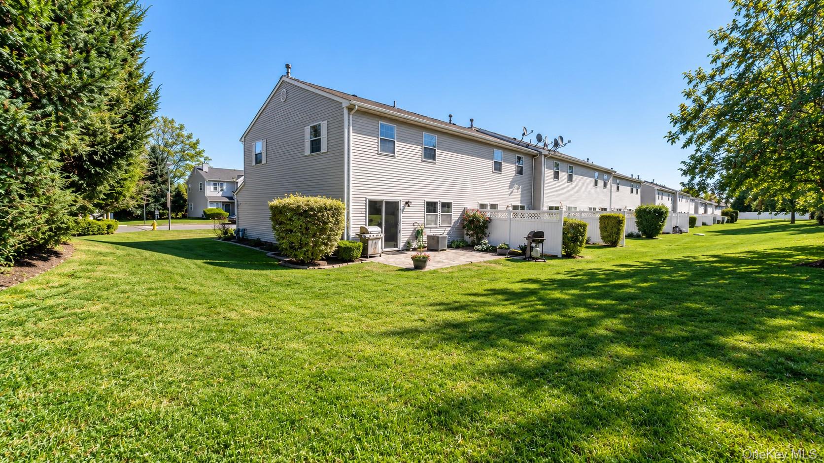 94 Smith Avenue – For Sale photo 15