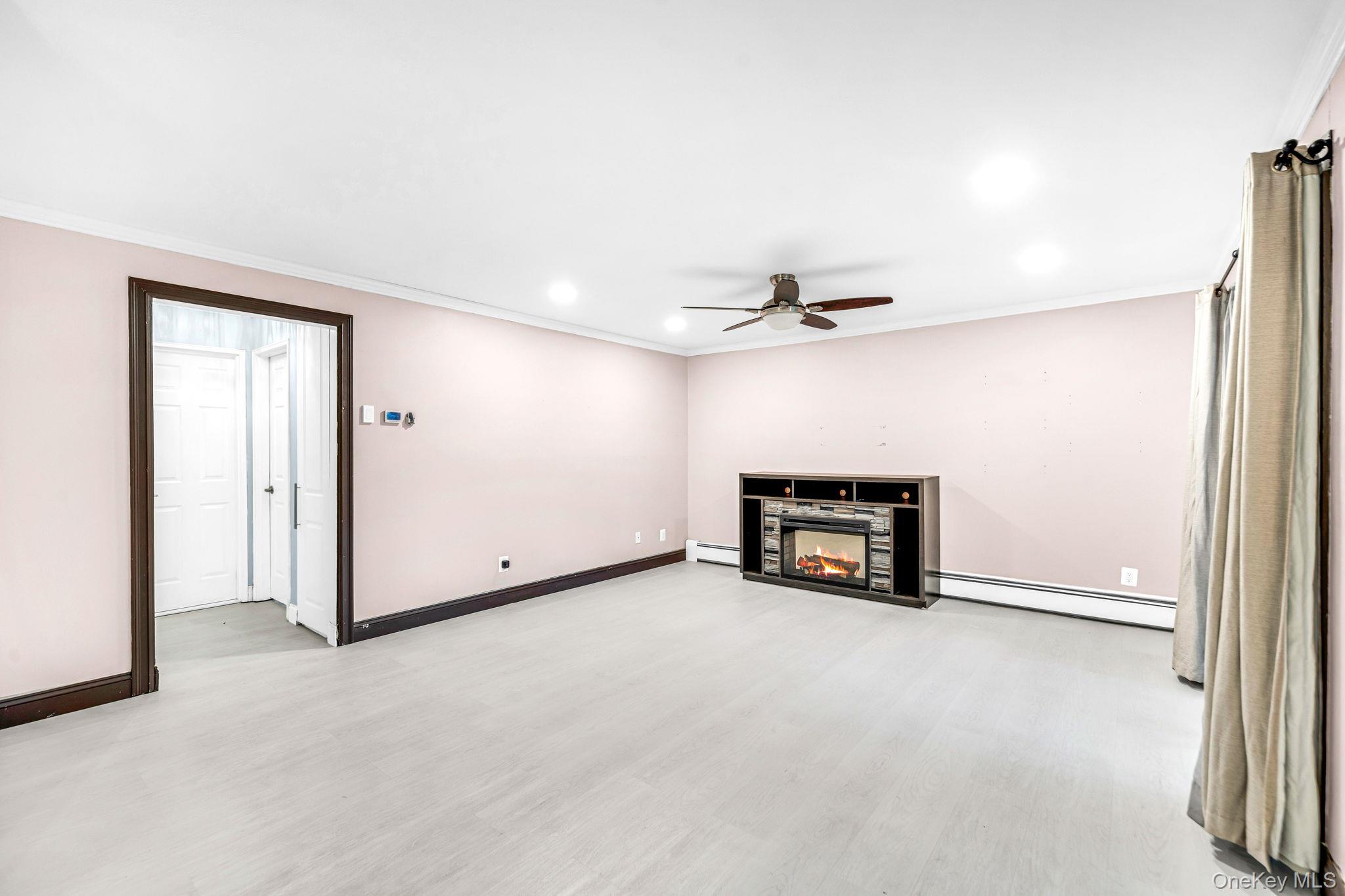 65 Richmond Boulevard, Unit 2A photo 7