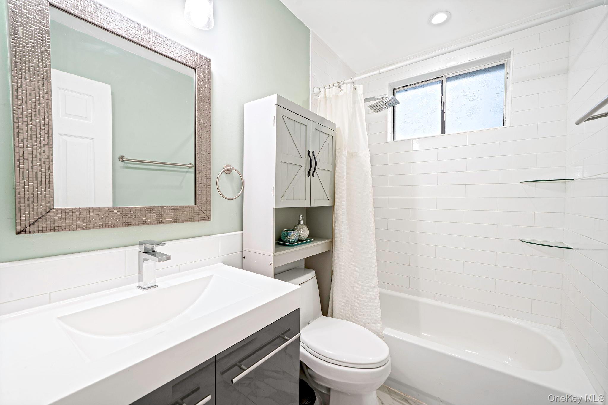 65 Richmond Boulevard, Unit 2A photo 18