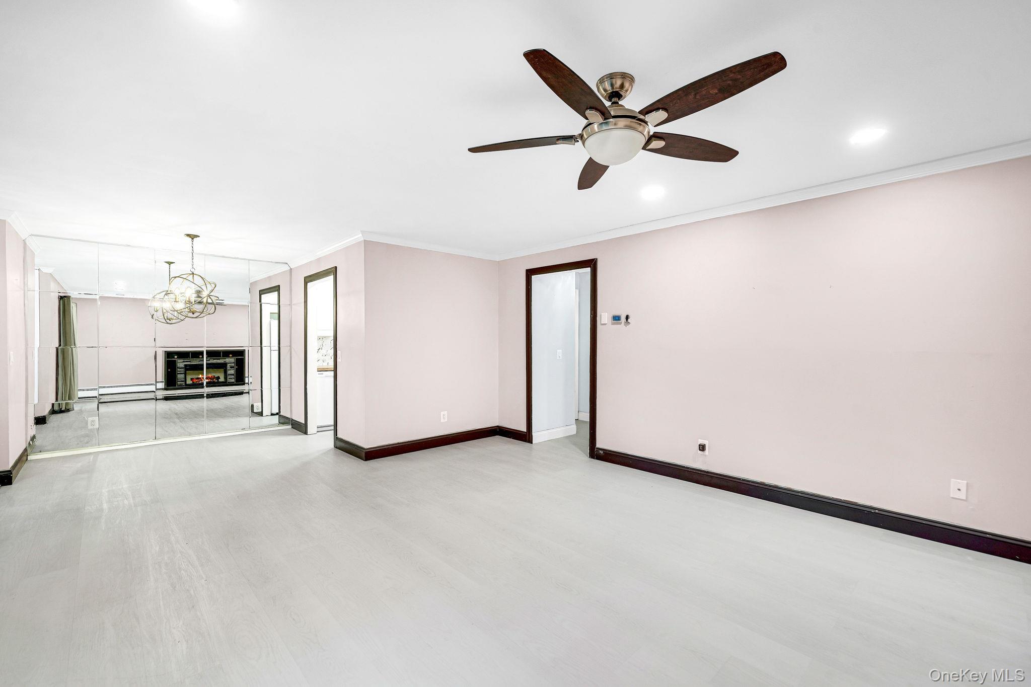 65 Richmond Boulevard, Unit 2A photo 10