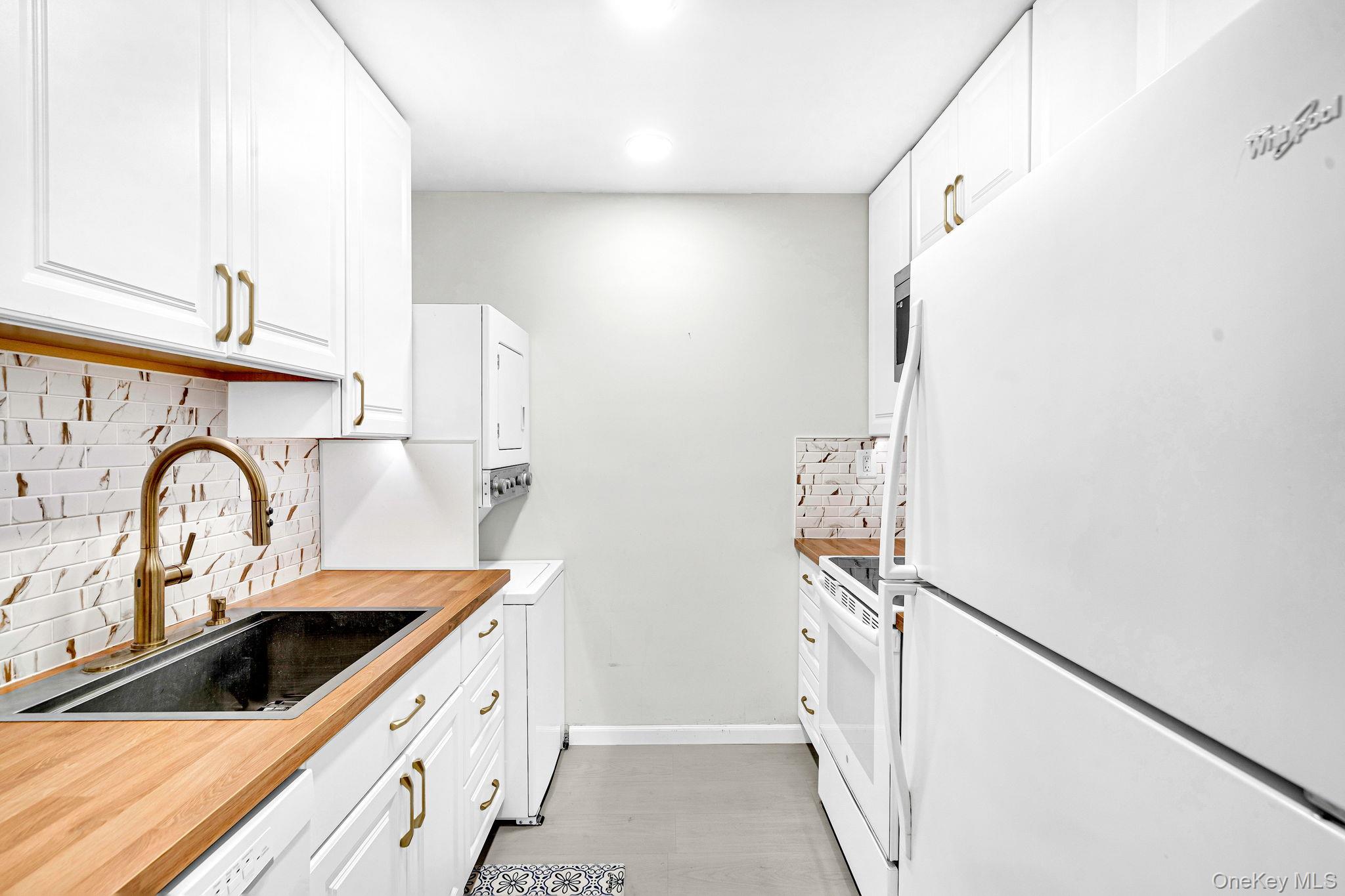 65 Richmond Boulevard, Unit 2A photo 11
