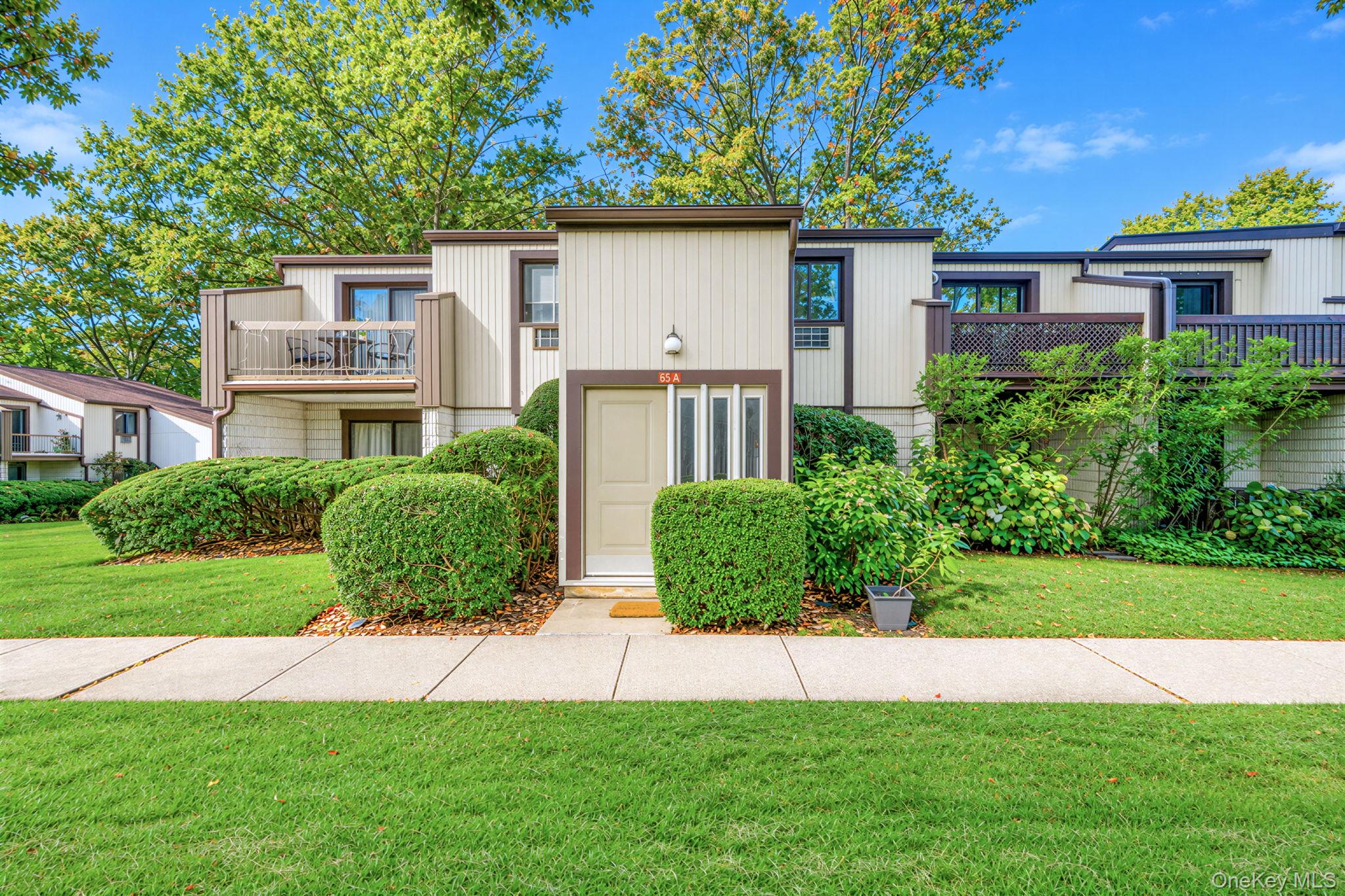 65 Richmond Boulevard, Unit 2A